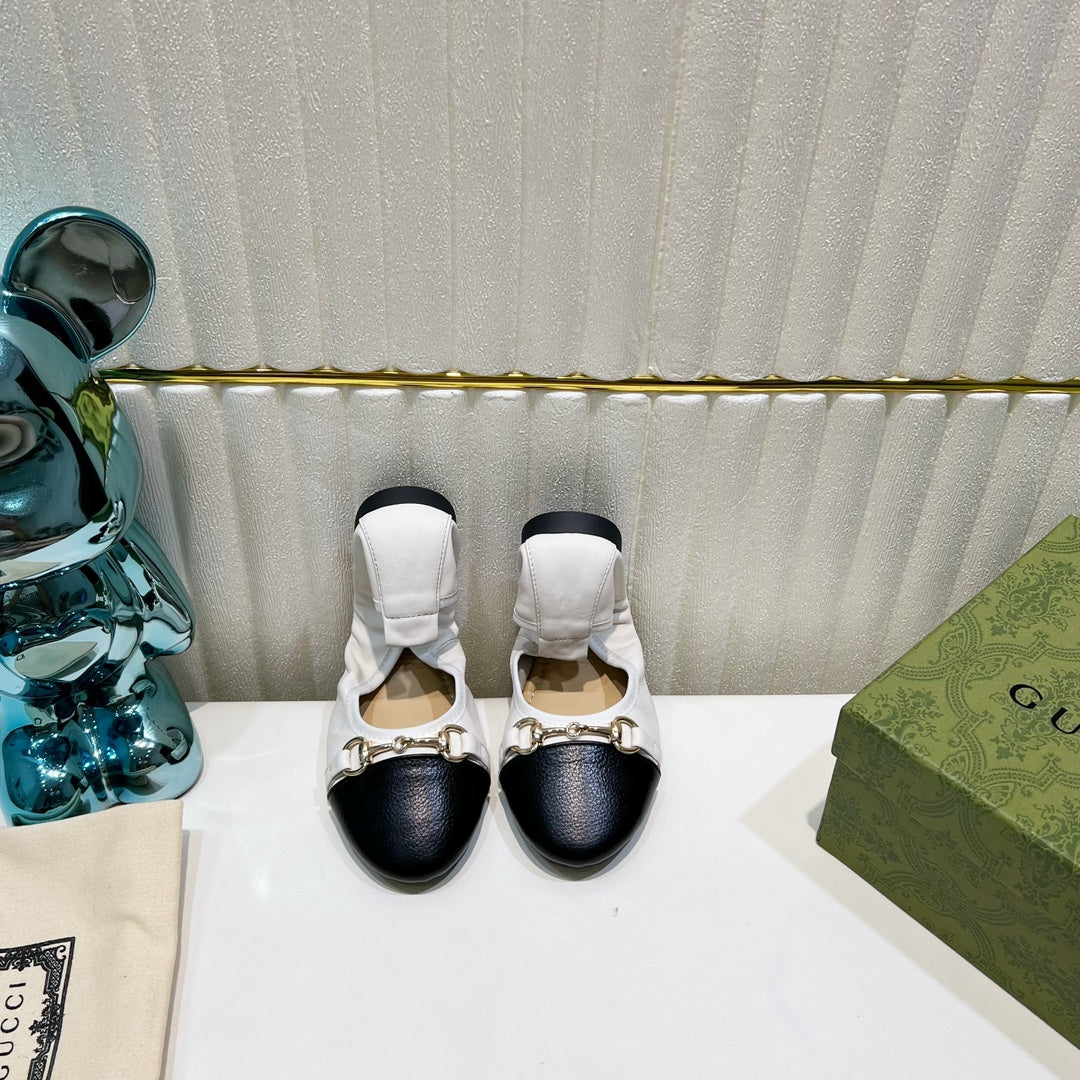 Luxury Gucci GG BALLET SUPER SLIM BUCKLE BLACK AND WHITE LAMBSKIN
