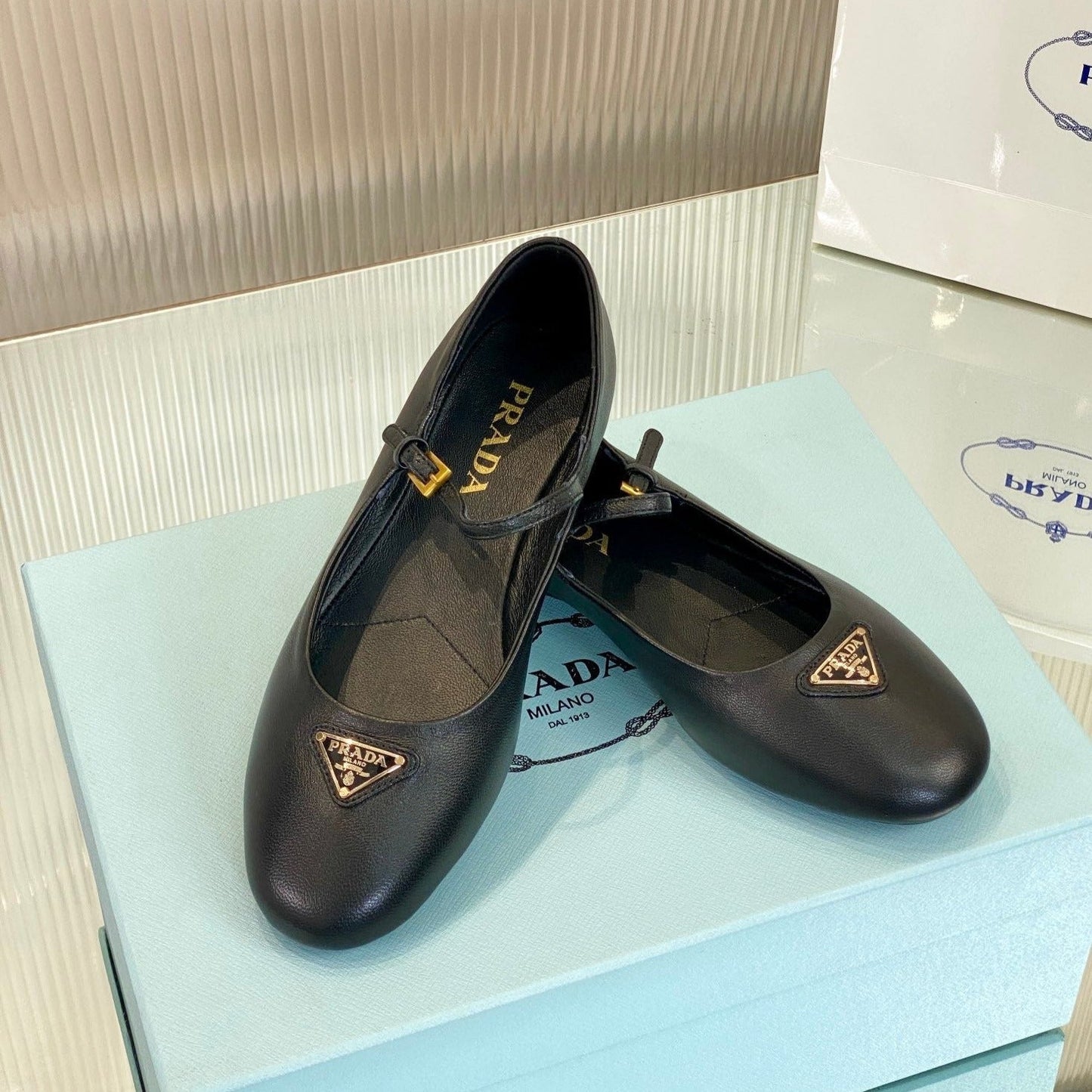 Luxury PradaNAPPA MARY JANE FLAT BLACK LAMBSKIN