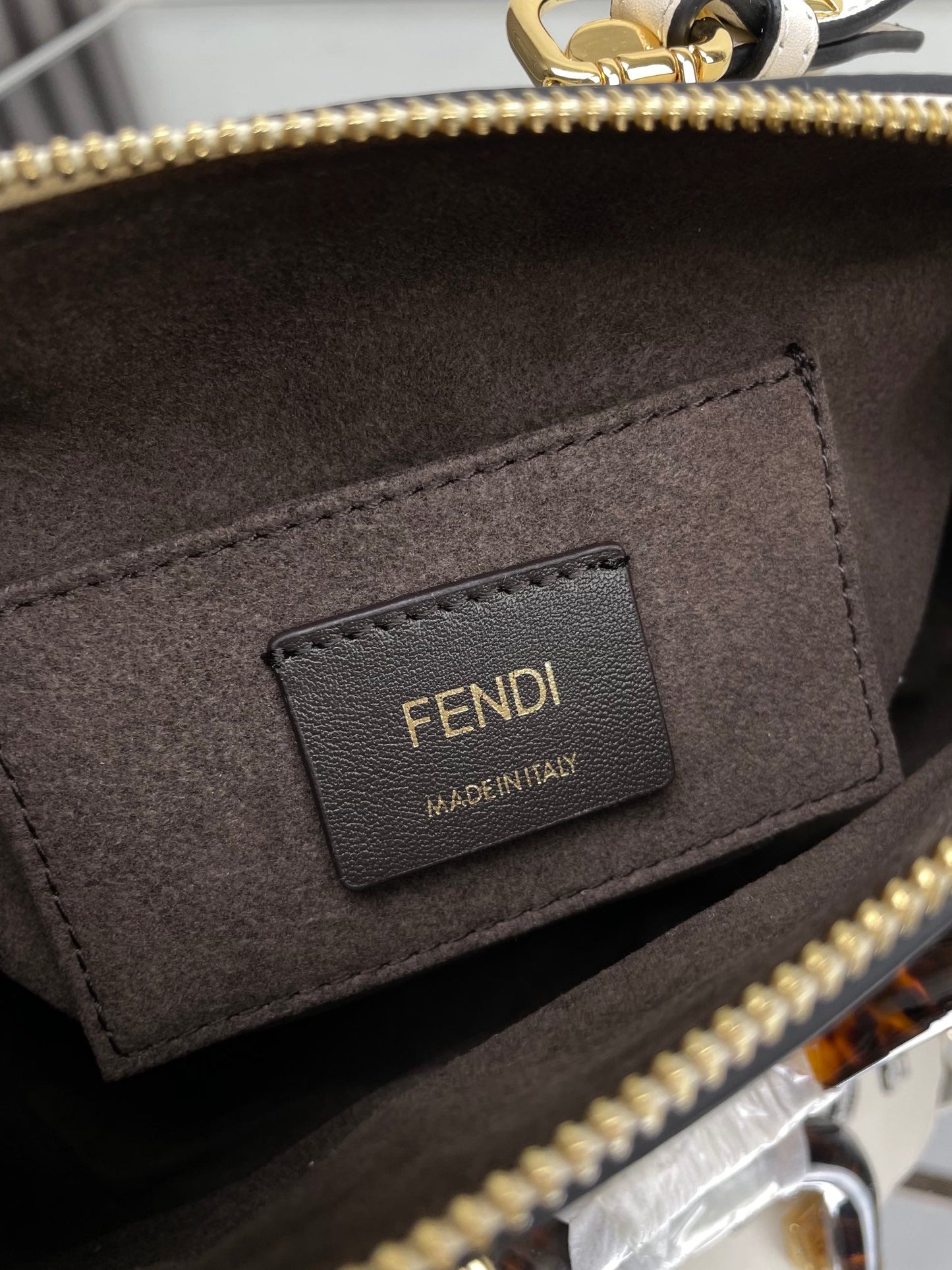 Luxury FendiBY THE WAY MINI 18 IN WHITE LAMBSKIN GOLD HARDWARE