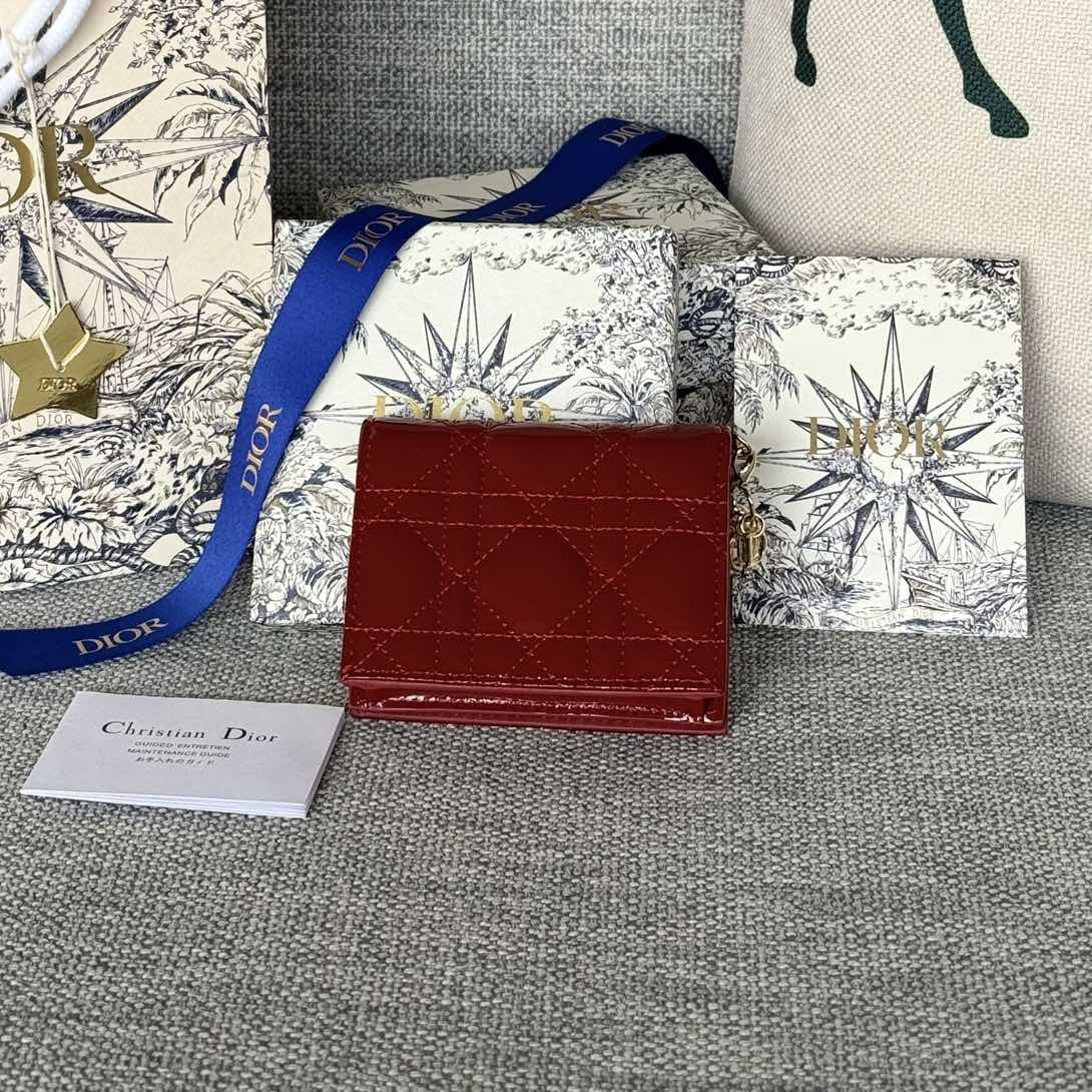 Luxury DiorCaro 11cm Compact Wallet Shiny Red Calfskin