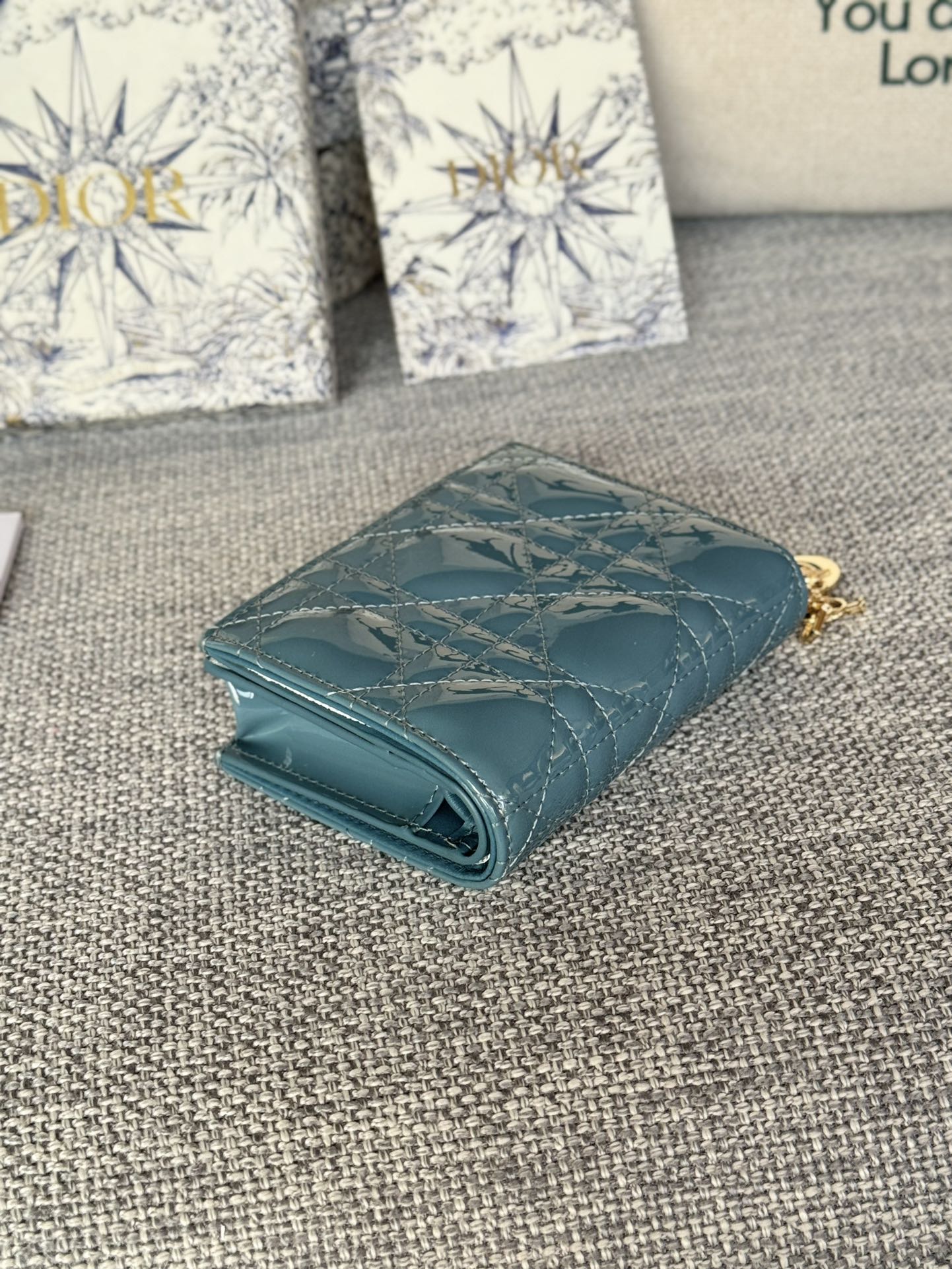 Luxury DiorCaro 11cm Compact Wallet Shiny Teal Calfskin
