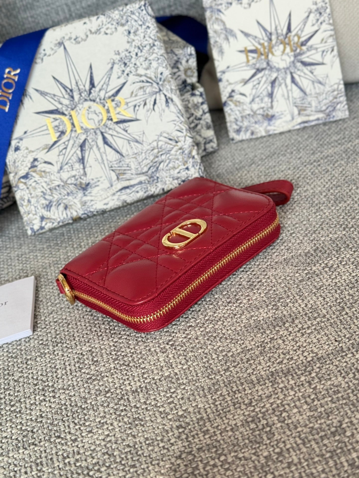 Luxury DiorLogo Caro 11cm Compact Wallet Red Calfskin