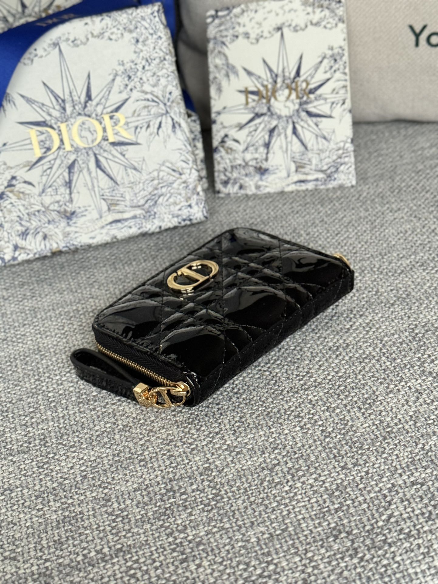 Luxury DiorLogo Caro 11cm Compact Wallet Shiny Black Calfskin