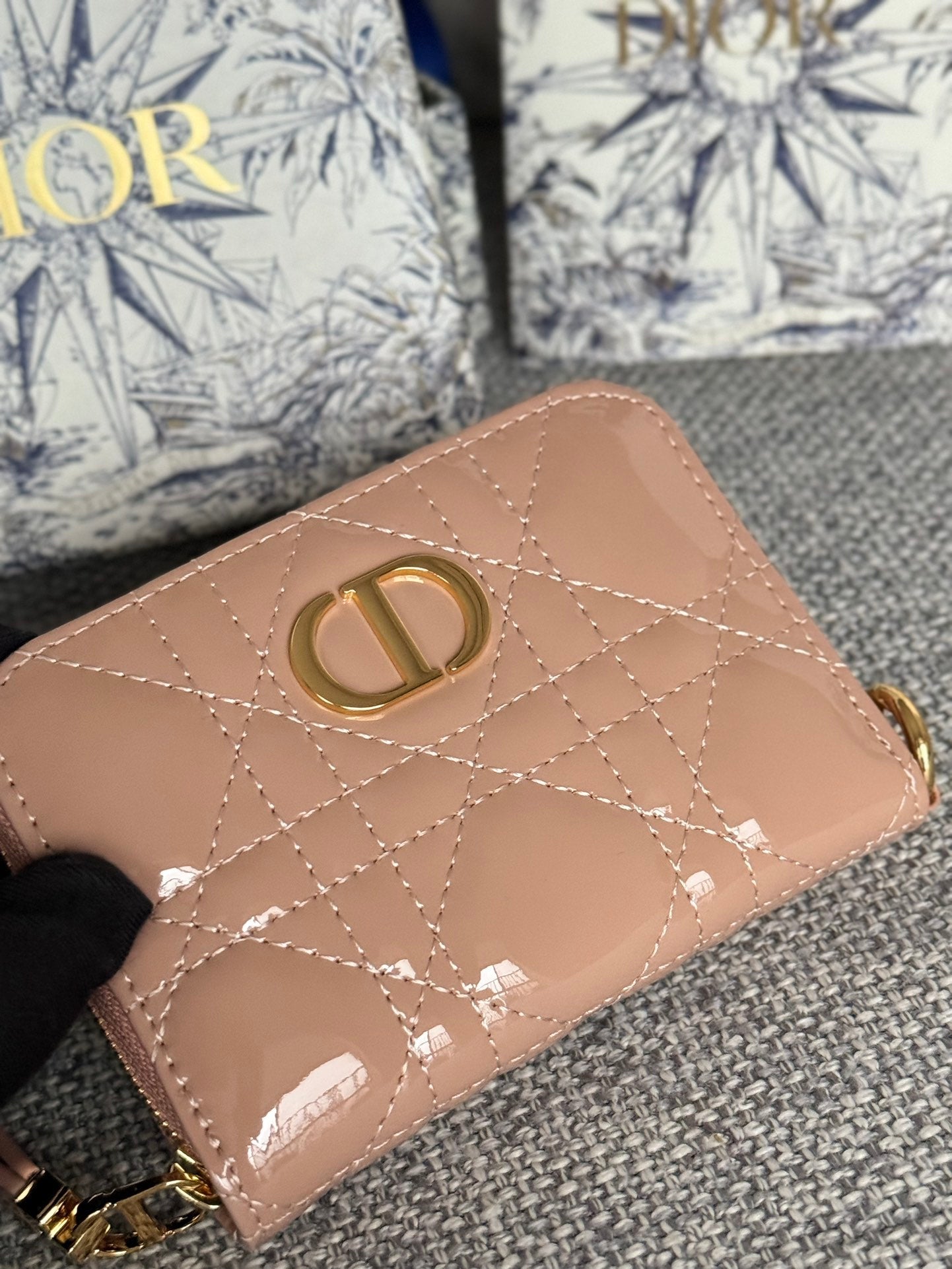 Luxury DiorLogo Caro 11cm Compact Wallet Shiny Dark Beige Calfskin