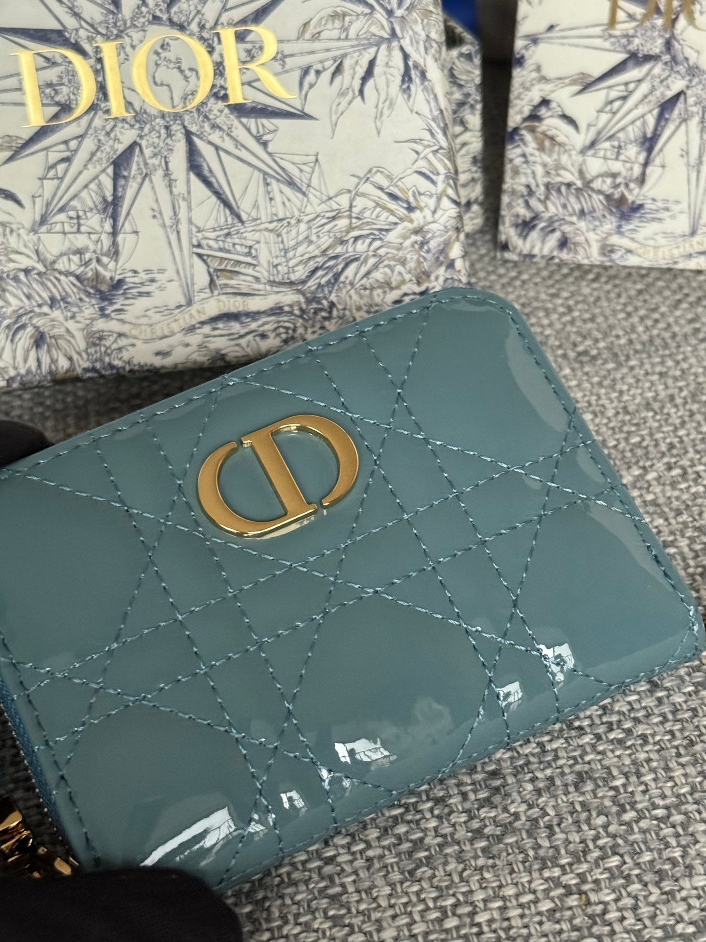 Luxury DiorLogo Caro 11cm Compact Wallet Shiny Teal Calfskin