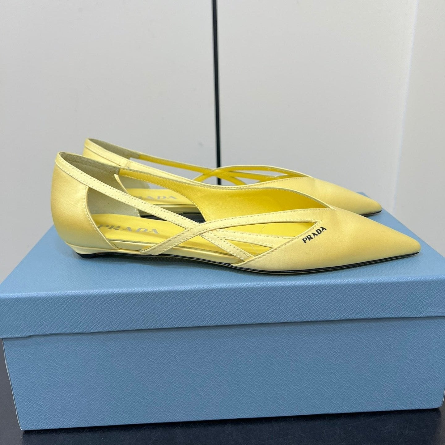 Luxury PradaCUT-OUT BALLERINAS IN LIGHT YELLOW SATIN