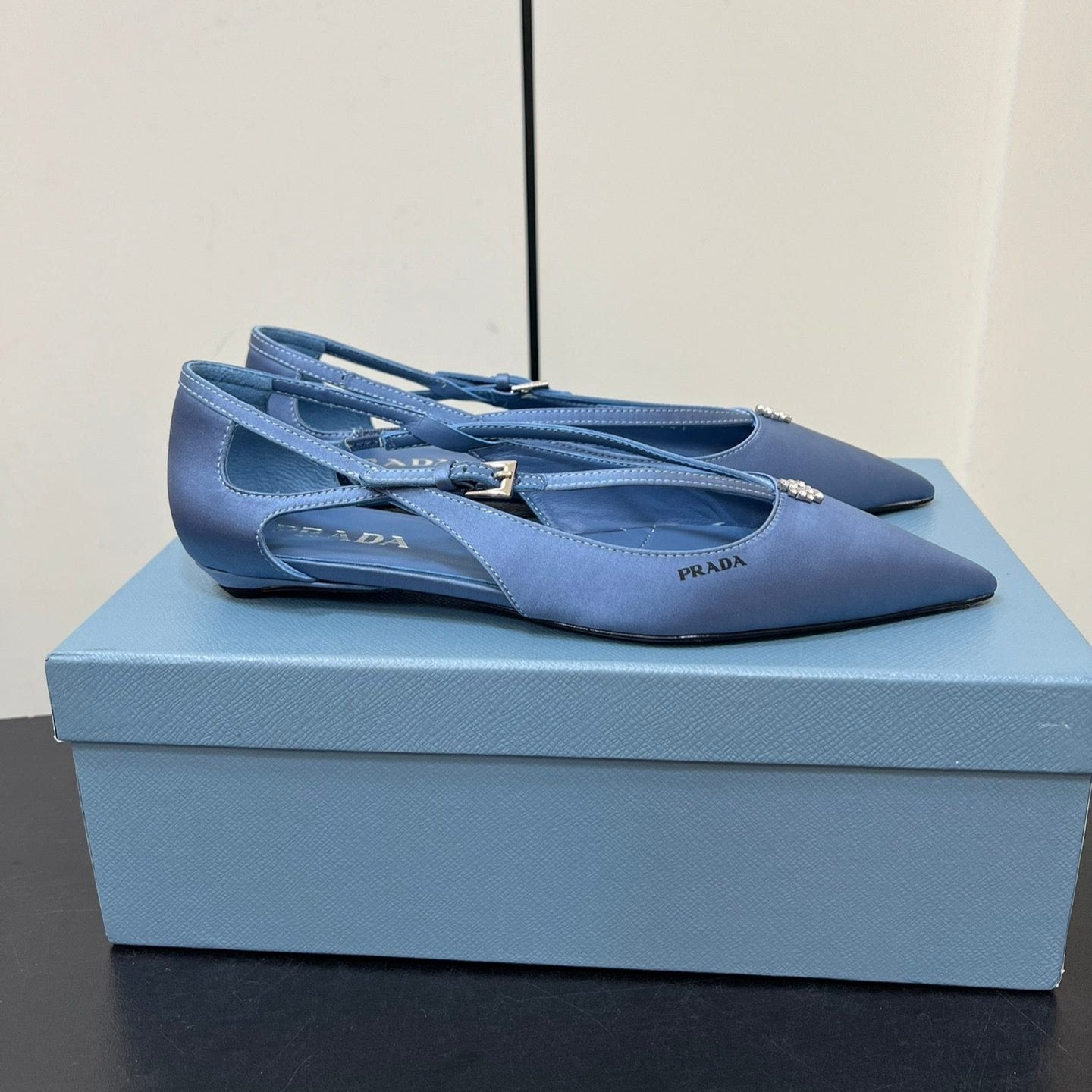 Luxury PradaCUT-OUT BALLERINA FLAT IN PERANO BLUE SATIN ATTACHED BEAD BUCKLE