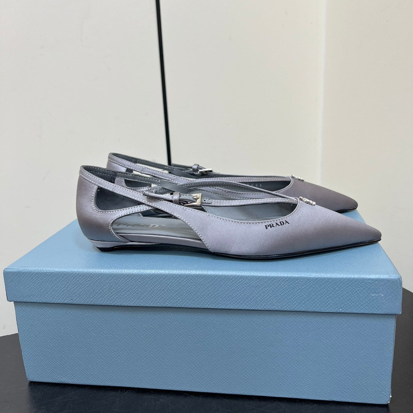 Luxury PradaCUT-OUT BALLERINA FLAT IN WARM GRAY SATIN ATTACHED BEAD BUCKLE