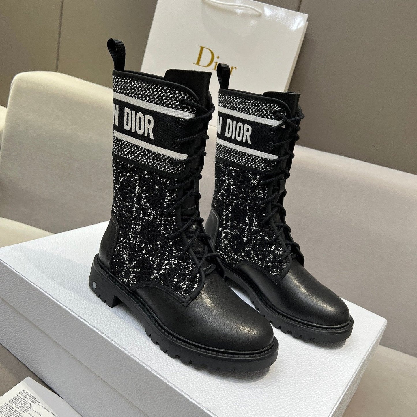 Luxury DiorD-Major Ankle Boot In Black Mix White Tweed And Lambskin  107725
