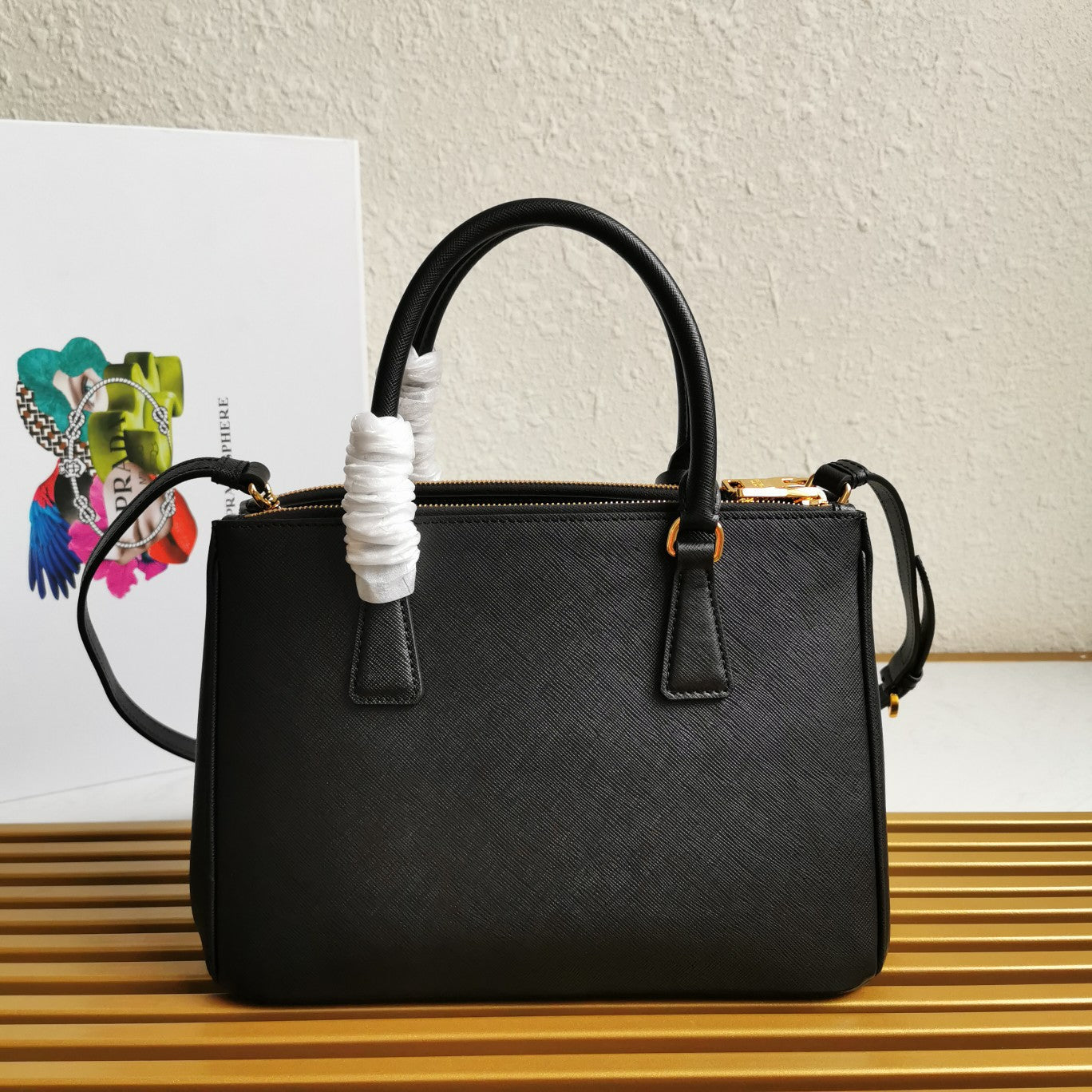 Luxury PradaGALLERIA 28 BAG IN BLACK SAFFIANO LEATHER