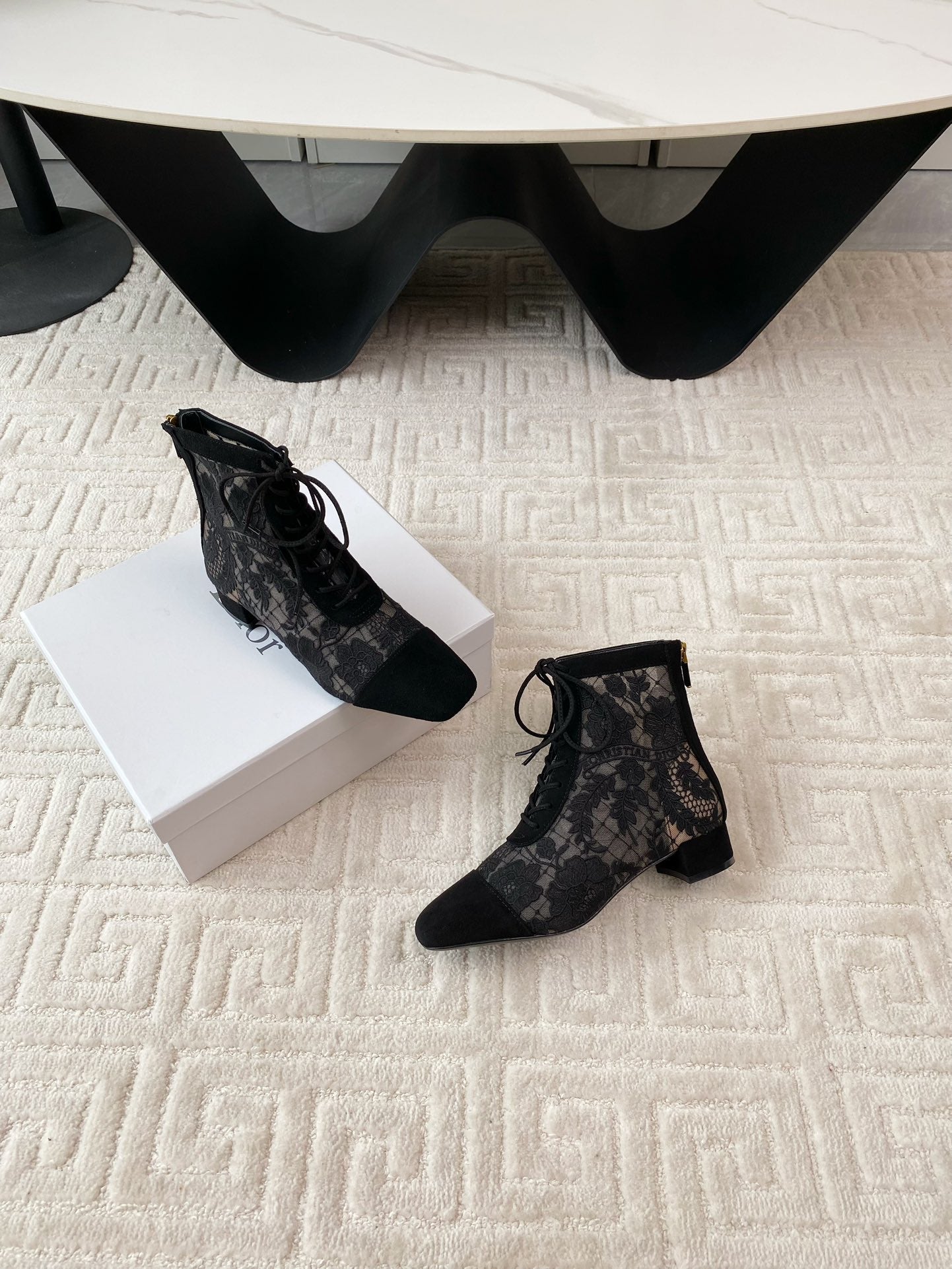 Luxury DiorNaughtily-D Heeled Ankle Boot Black Transparent Mesh Roses Embroidery And Suede