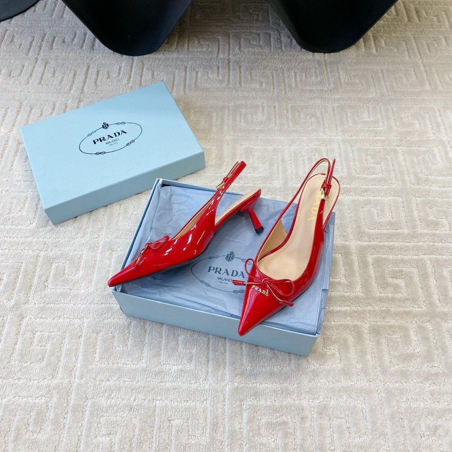Luxury PradaSLINGBACK PUMPS ATTACHED BOW IN PASSION RED GLOSSY CALFSKIN