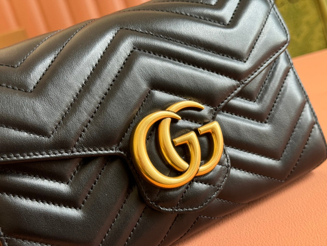 Luxury Gucci MARMONT SMALL SHOULDER BAG 20 IN BLACK LAMBSKIN GOLD HARDWARE