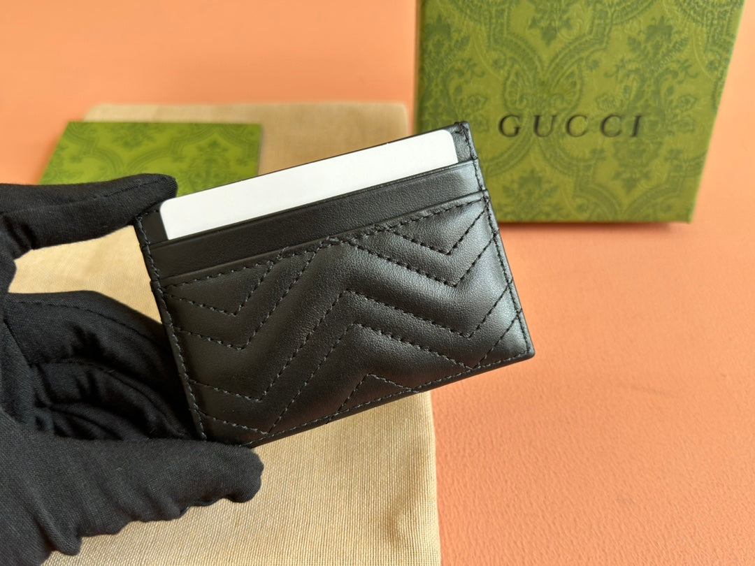 Luxury Gucci MARMONT QUILTED CARD HOLDER 10 IN BLACK CALFSKIN