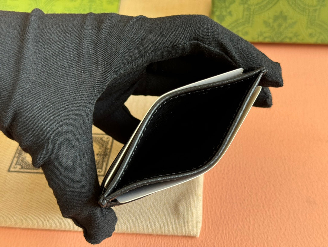 Luxury Gucci MARMONT QUILTED CARD HOLDER 10 IN BLACK CALFSKIN