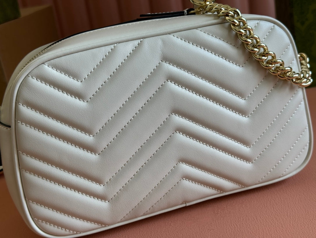 Luxury Gucci MARMONT SMALL SHOULDER BAG 24 IN WHITE CALFSKIN GOLD HARDWARE