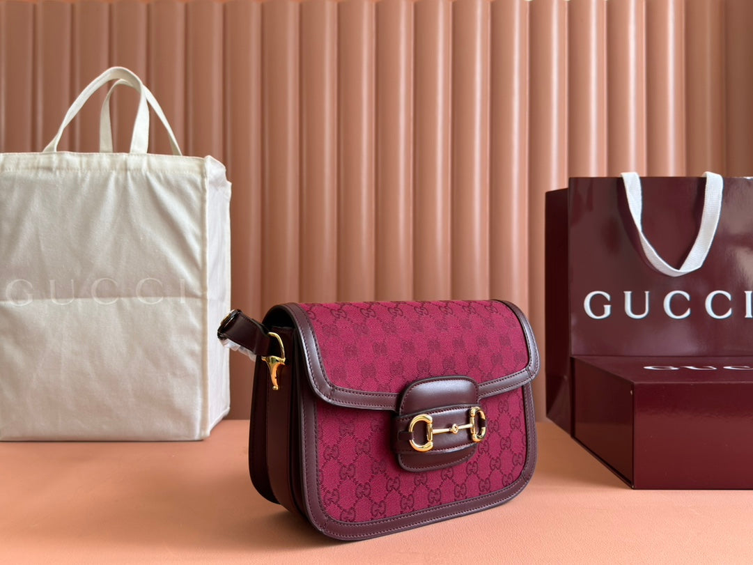 Luxury Gucci HORSEBIT 1955 SHOULDER BAG 25 IN WINE RED CANVAS AND CALFSKIN GOLD HARDWARE