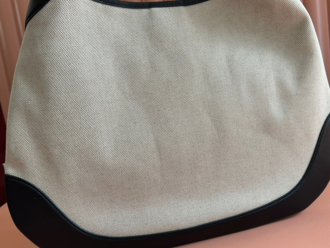 Luxury Gucci BODY MEDIUM SHOULDER BAD 49 IN NATURAL CANVAS AND BLACK CALFSKIN GOLD HARDWARE