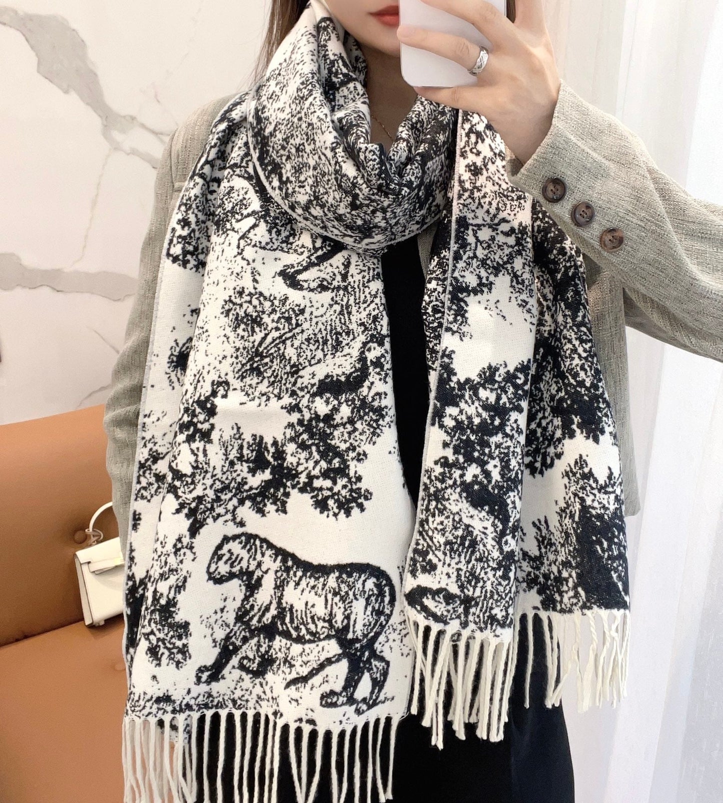 Luxury DiorSCARF 220 CM IN BLACK MIX WHITE MONOGRAM CASHMERE AND WOOL 413658