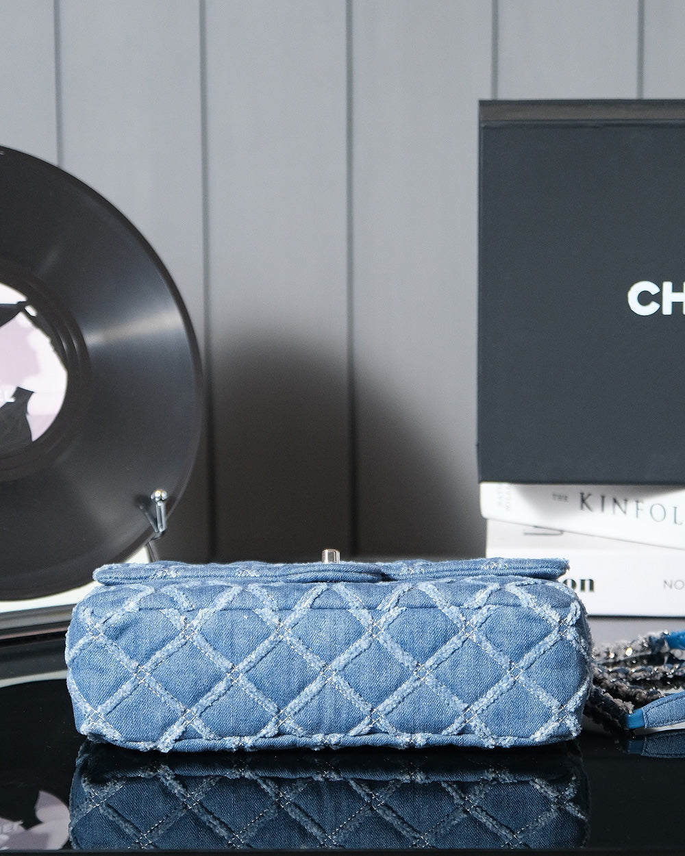 Luxury Chanel 24S Flap Bag 25.5cm Blue Quilted Denim