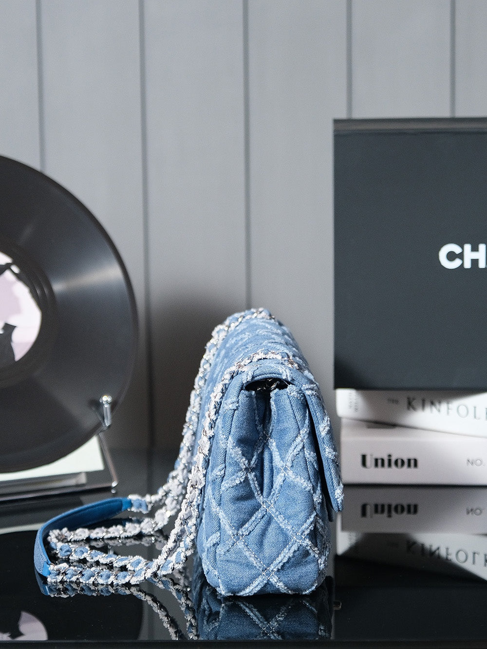 Luxury Chanel 24S Flap Bag 25.5cm Blue Quilted Denim