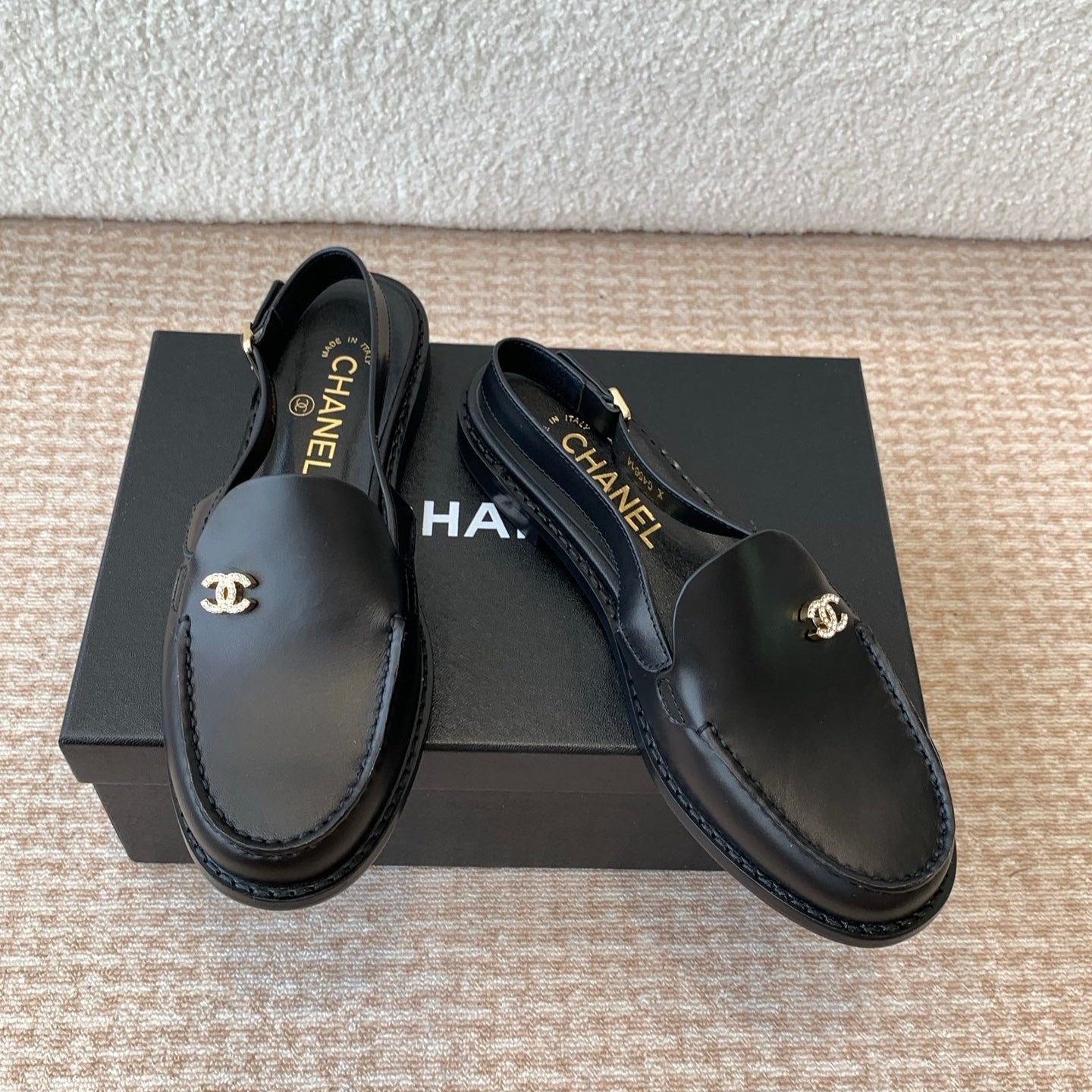 Luxury Chanel 25S Slingback Loafer Black Calfskin