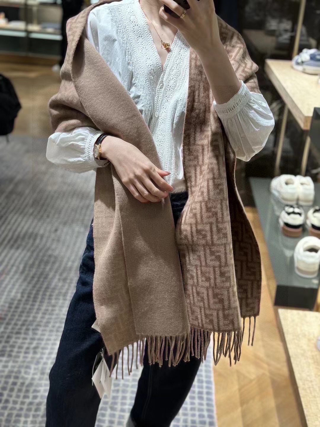 Luxury FendiFF SCARF 180 CM IN MEDIUM BROWN MONOGRAM WOOL AND CASHMERE 411831
