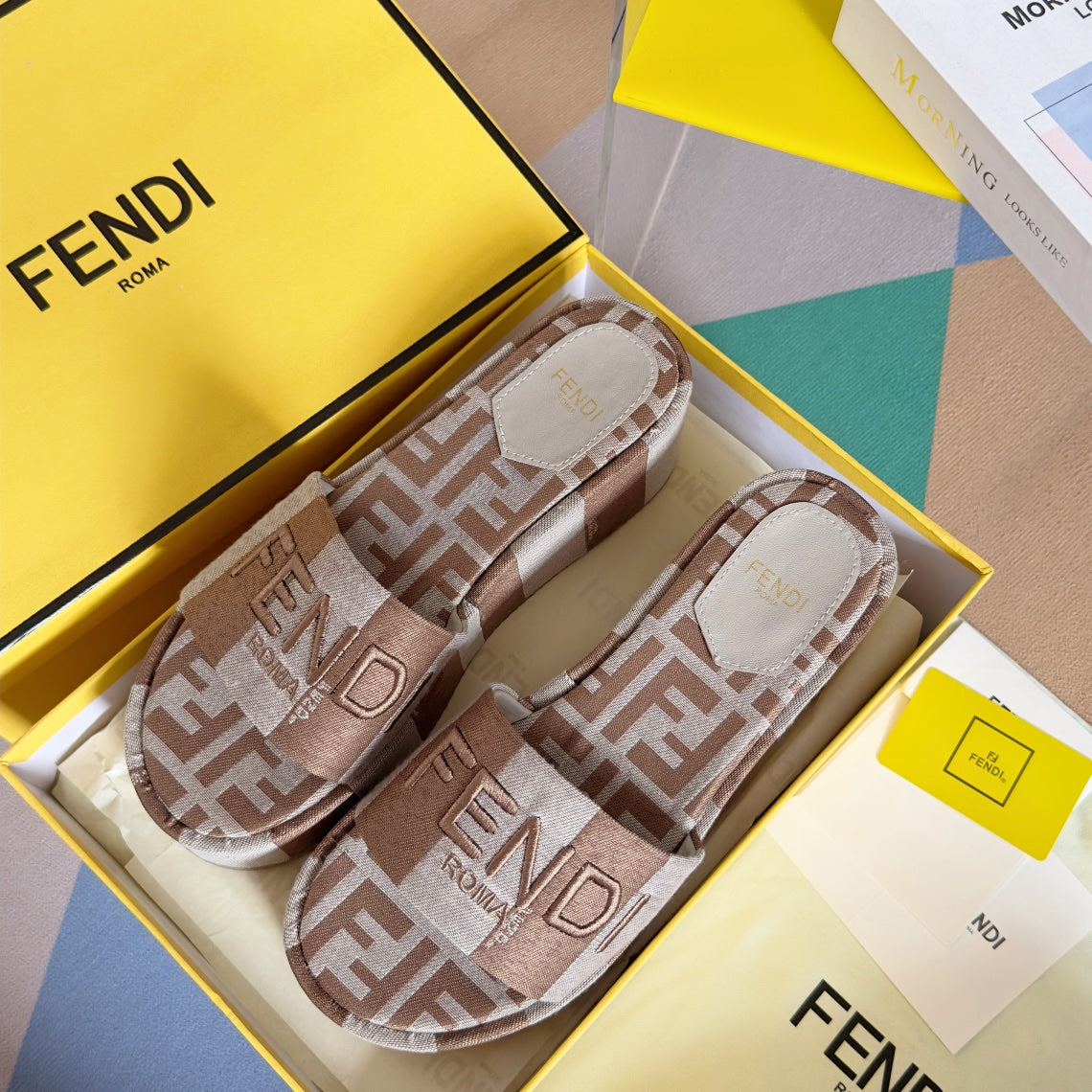 Luxury FendiFF Sunshine 65 Light Brown Grey Canvas Flatform Slide