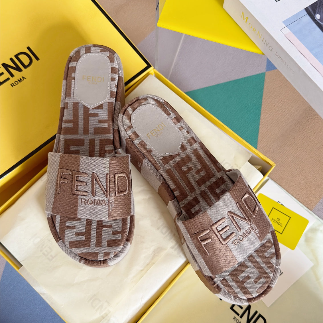 Luxury FendiFF Sunshine 65 Light Brown Grey Canvas Flatform Slide