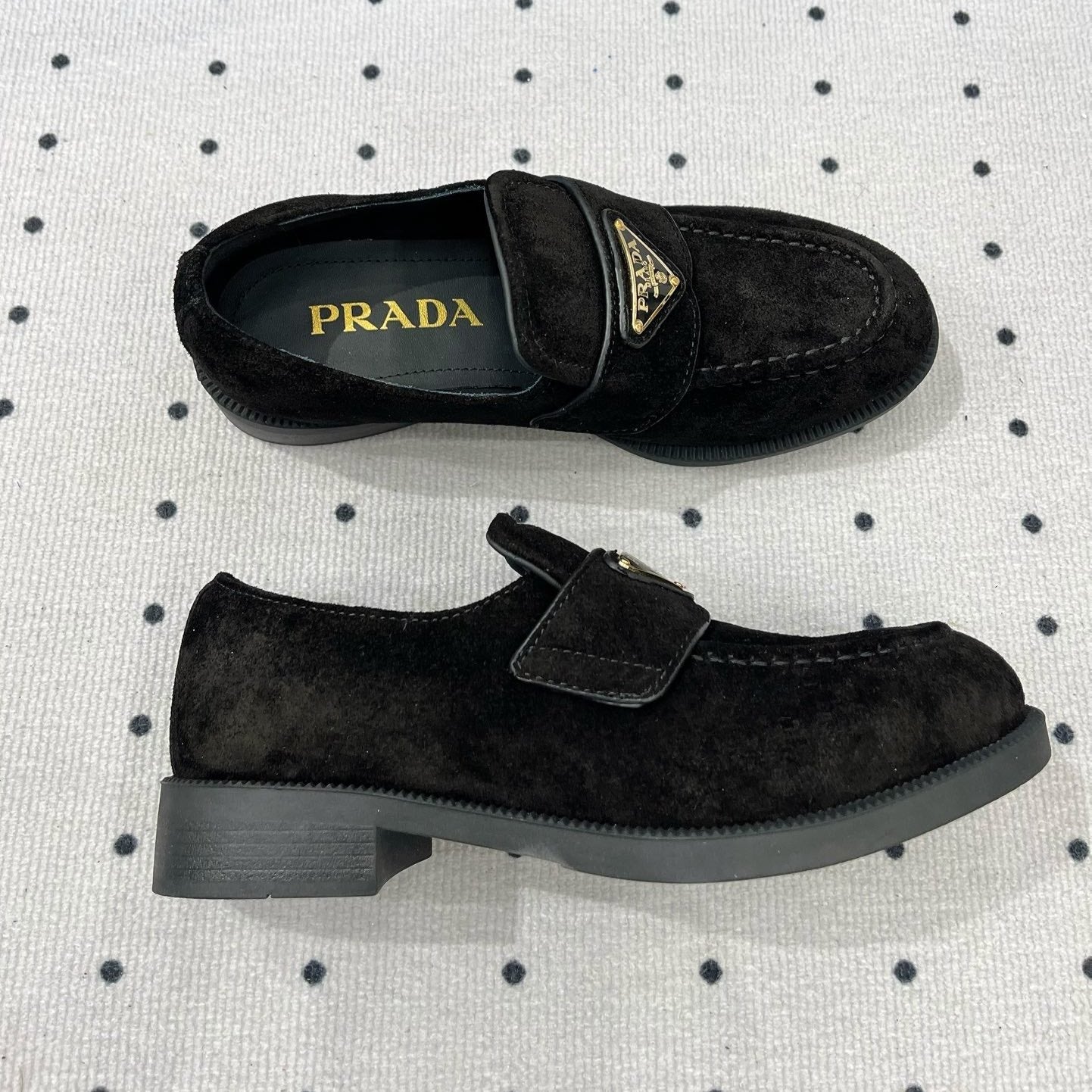 Luxury PradaTRIANGLE LOGO LOAFER IN BLACK SUEDE