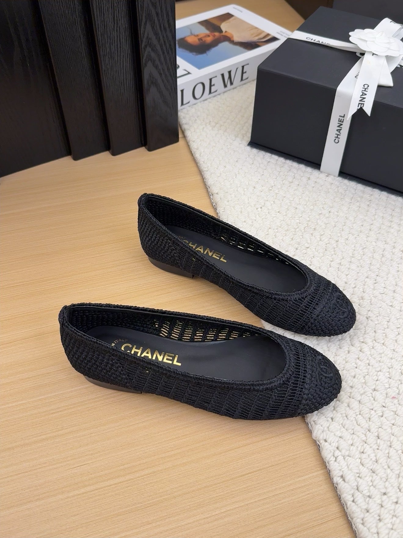 Luxury Chanel 25 Ballet Flat Black Raffia