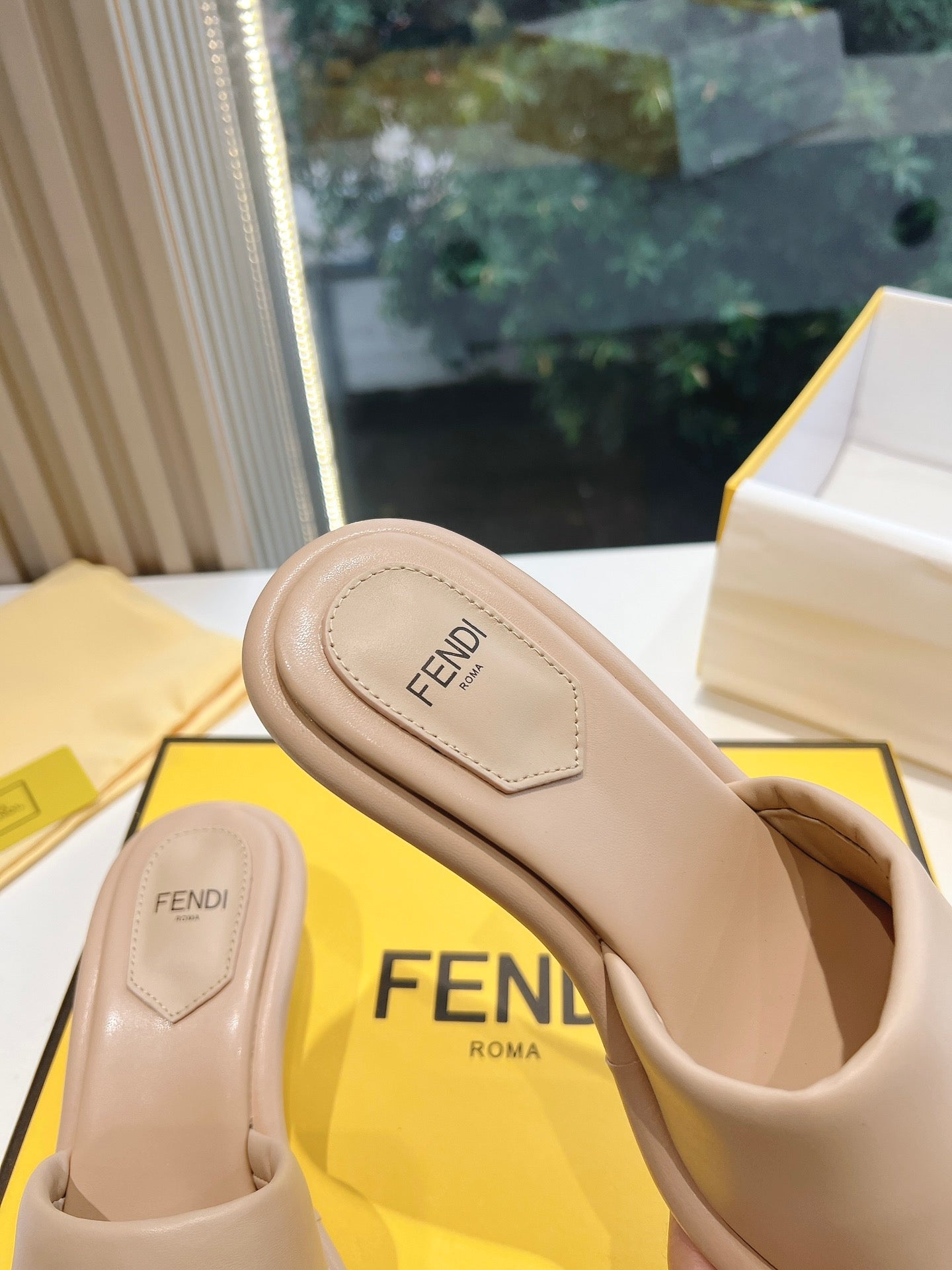 Luxury FendiFF Baguette Slides Women 45 Nappa Leather Beige