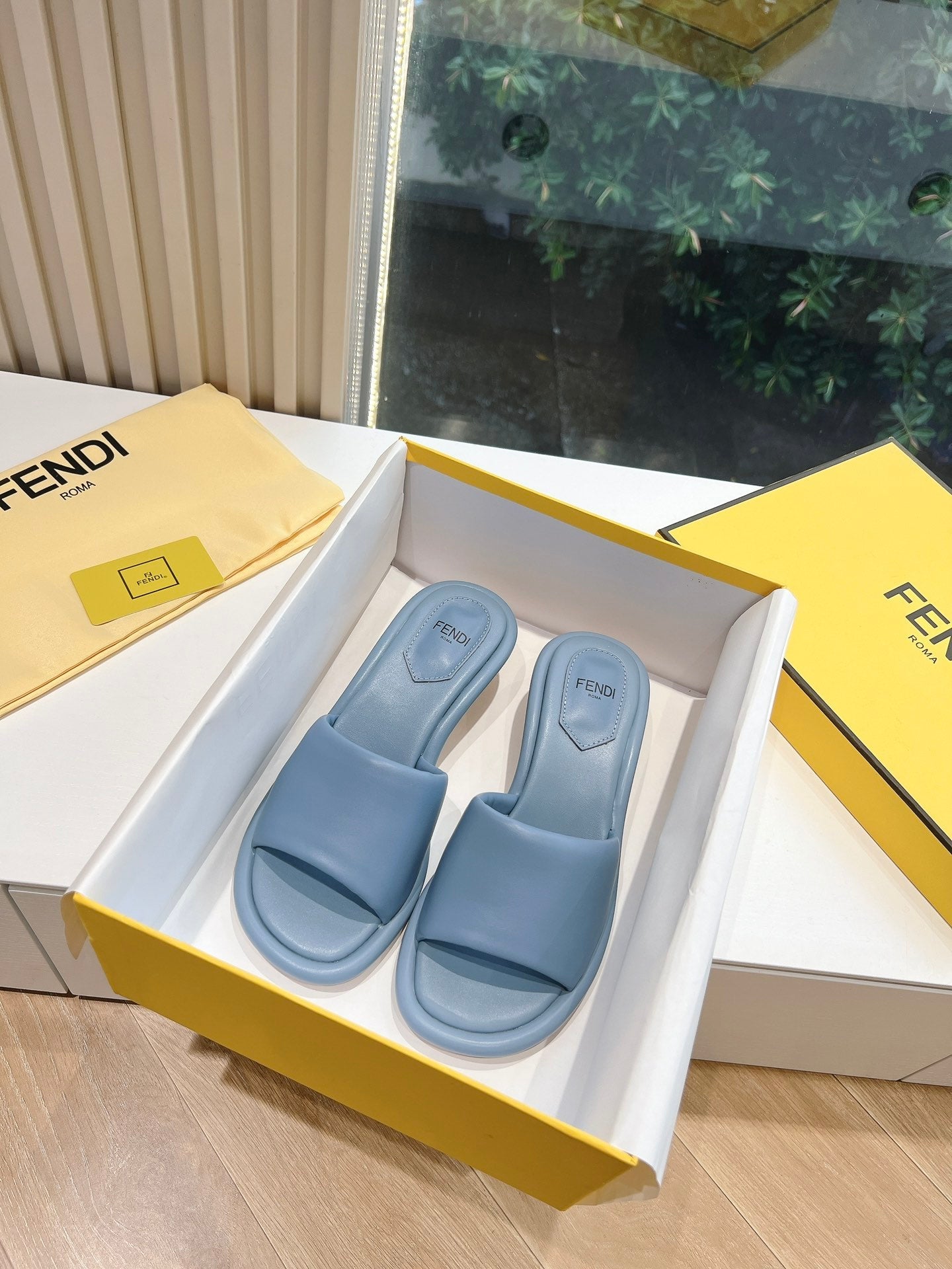Luxury FendiFF Baguette Slides Women 45 Nappa Leather Baby Blue