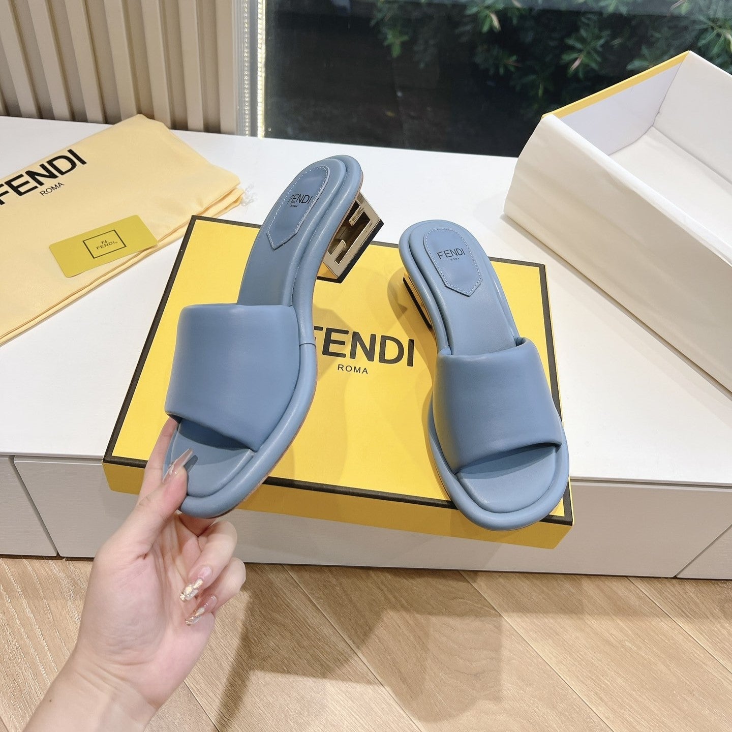 Luxury FendiFF Baguette Slides Women 45 Nappa Leather Baby Blue