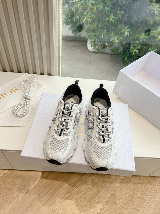 Luxury DiorChrono Sneaker Mesh with Leather-Effect Panels 241615