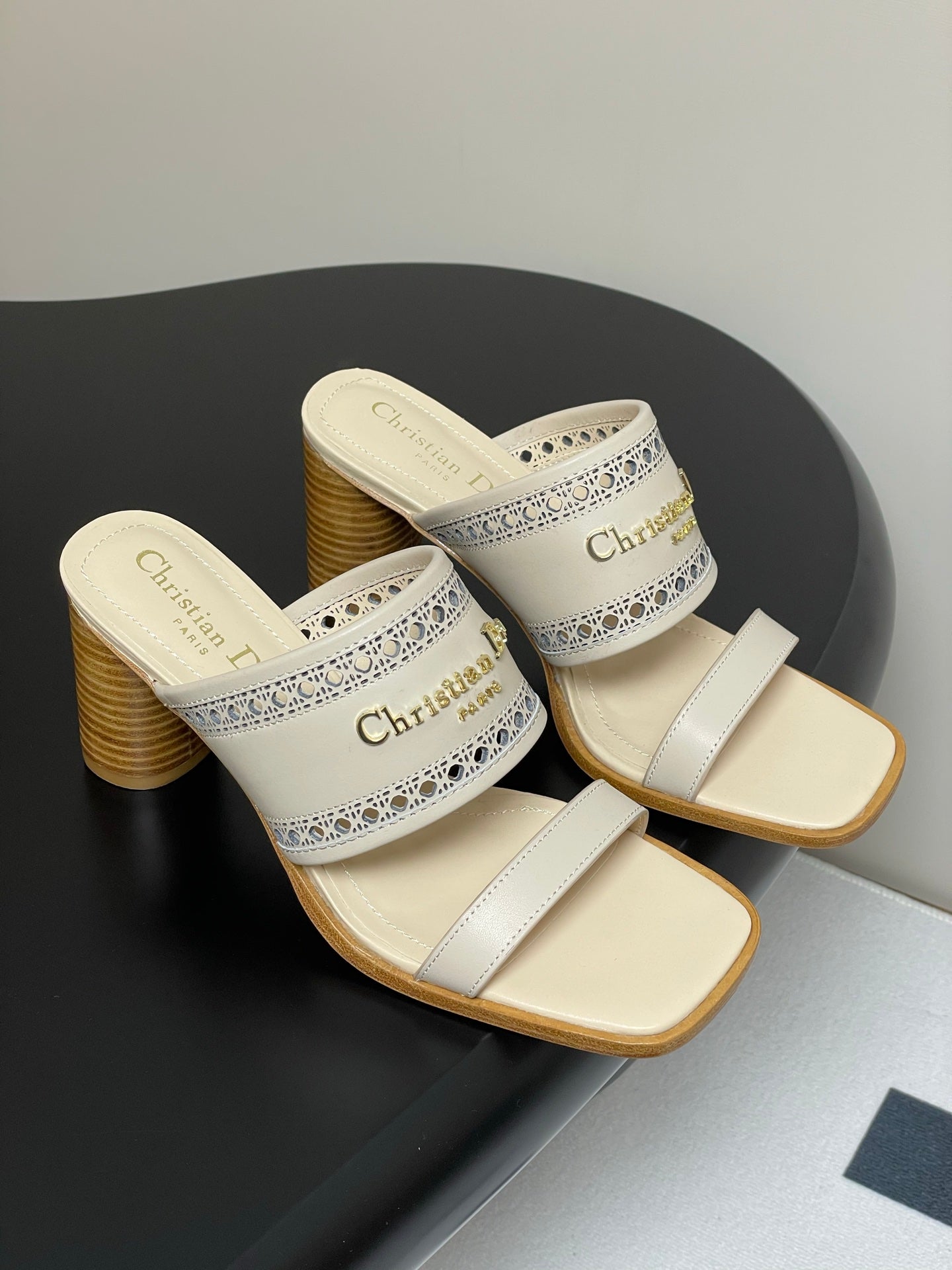 Luxury Dior25 D-Lane Heeled Slide Double Strap Calfskin