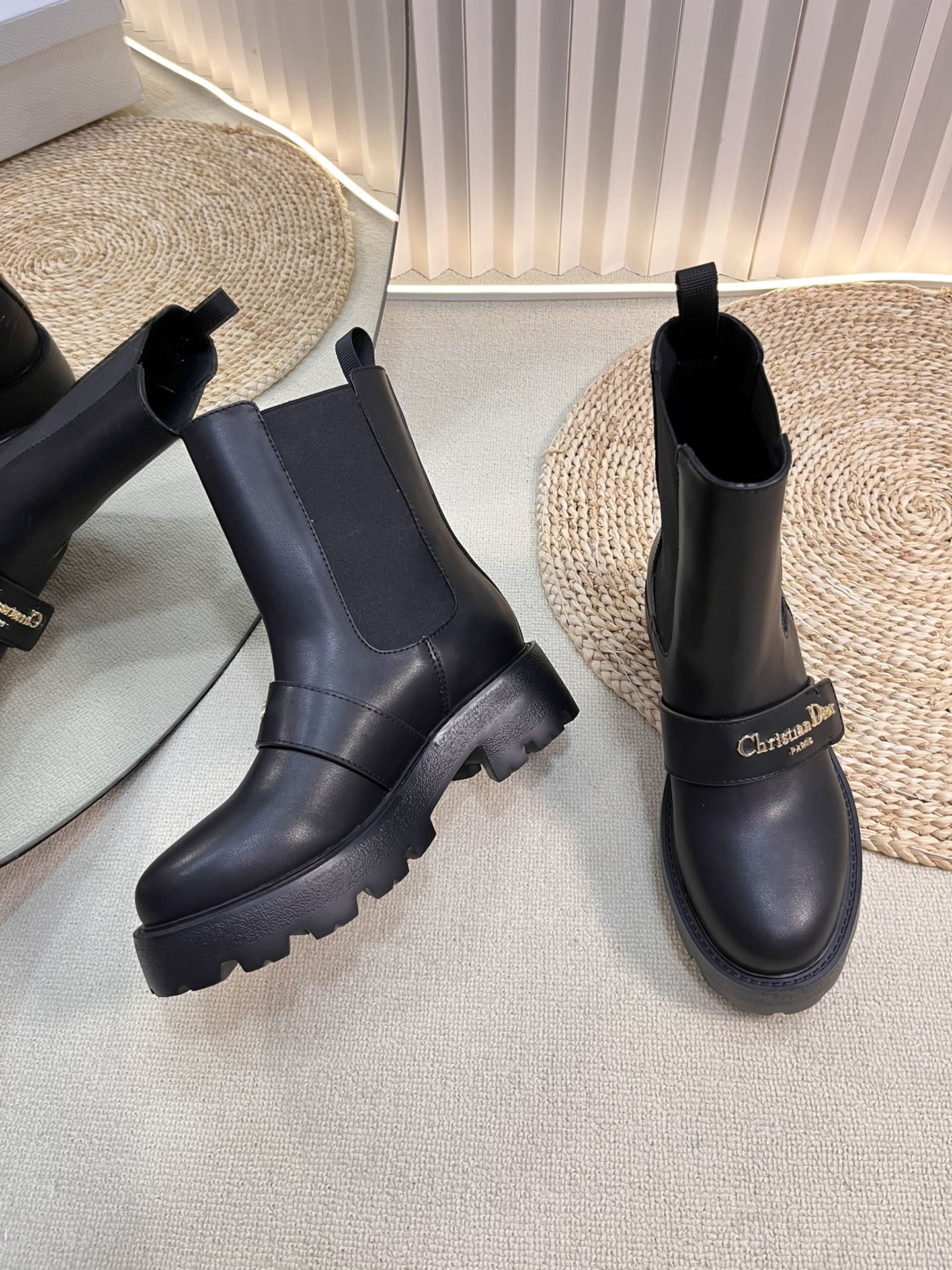 Luxury DiorD-Quest Ankle Boot 35mm In Black Calfskin 992669