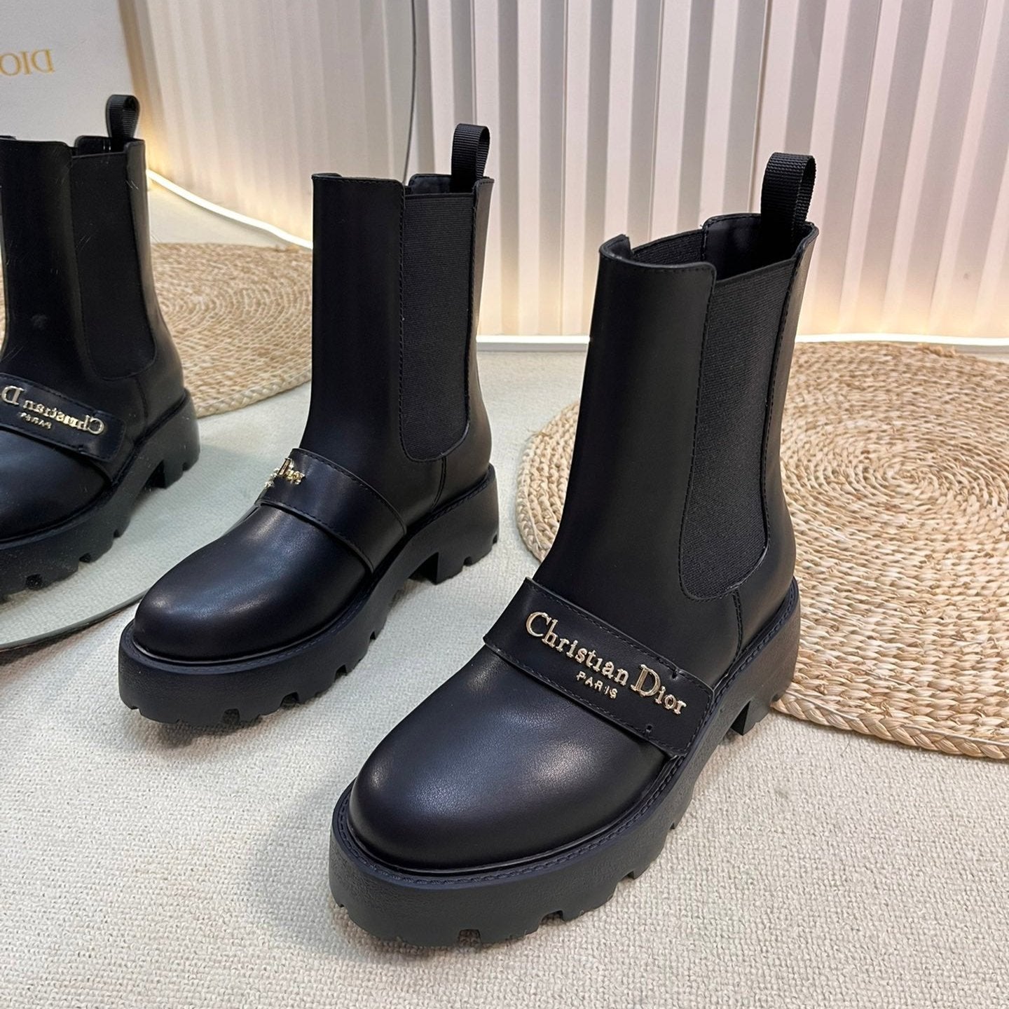 Luxury DiorD-Quest Ankle Boot 35mm In Black Calfskin 992669