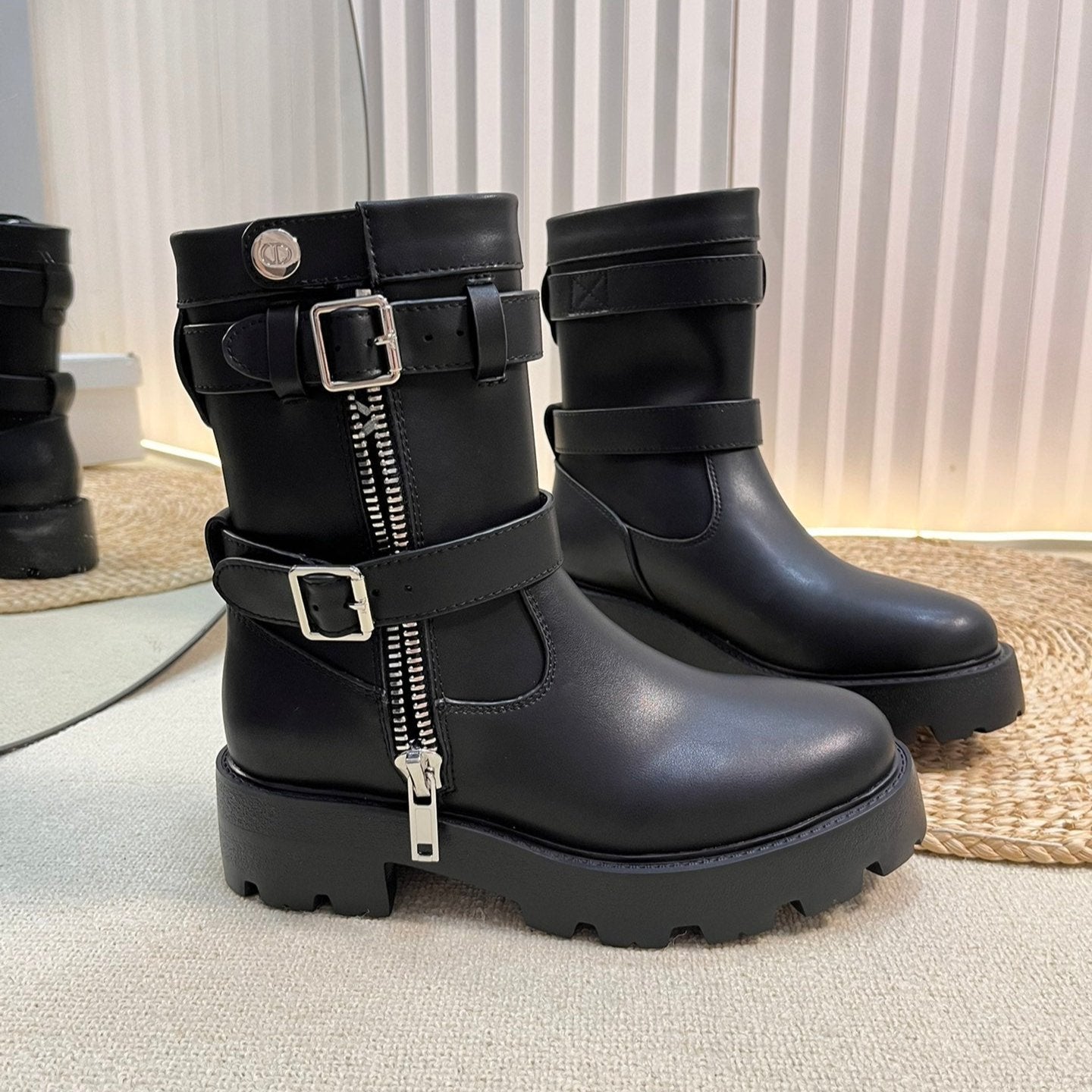 Luxury DiorD-Major Ankle Boot 35mm In Black Calfskin 992673