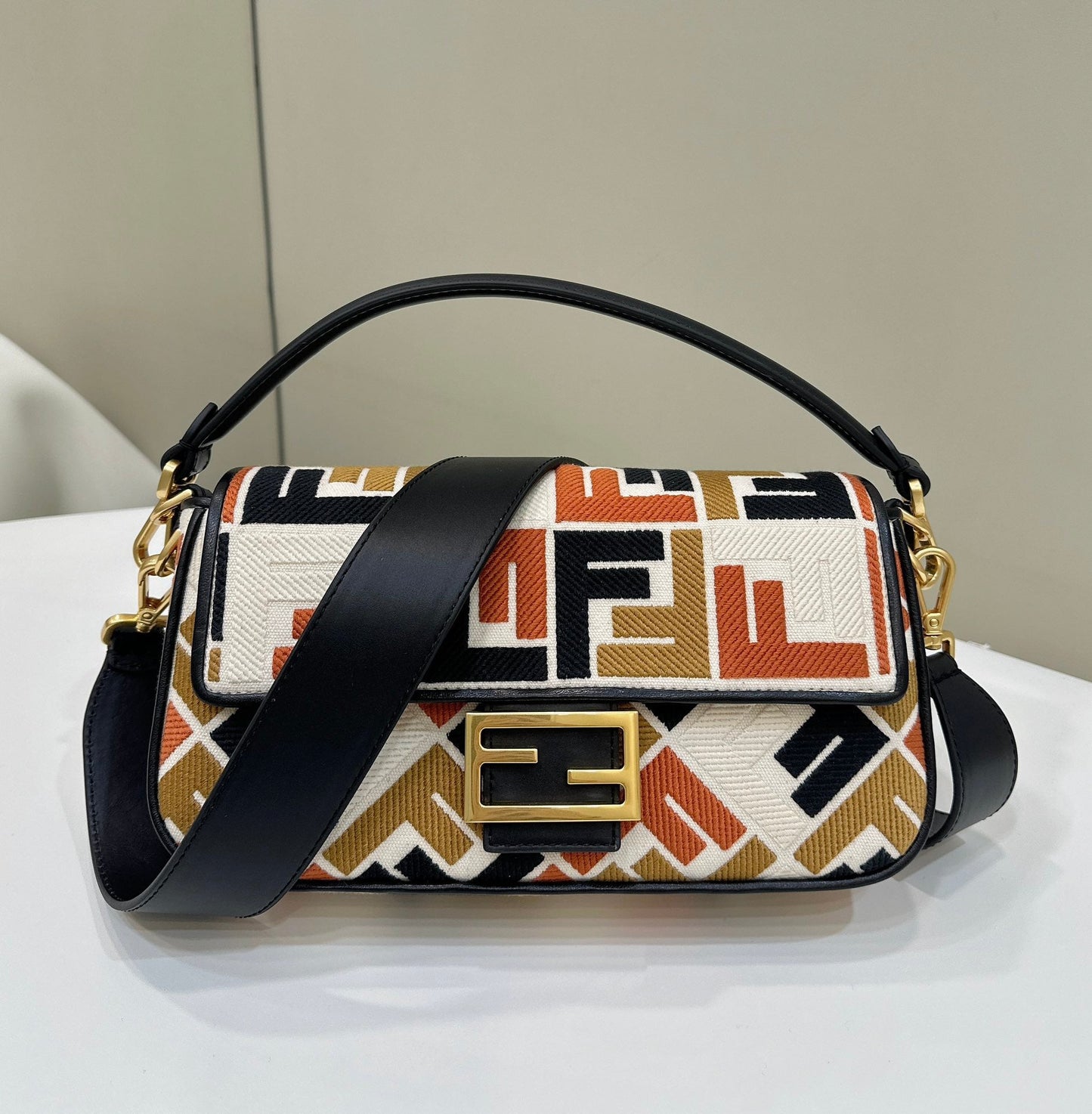 Luxury FendiBAGUETTE CANVAS 27 BAG WITH MULTICOLOUR EMBROIDERY GOLD HARDWARE