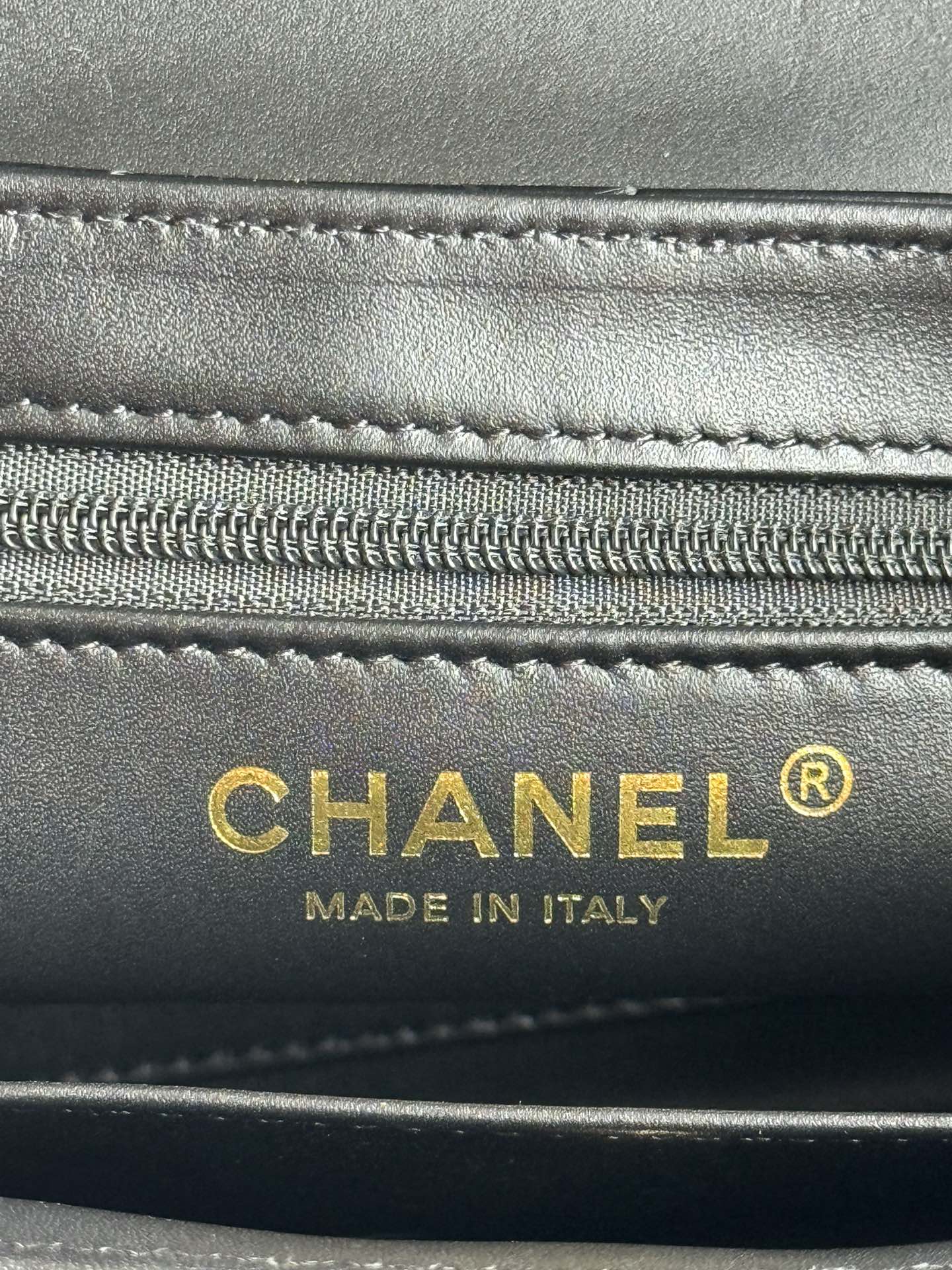Luxury Chanel 24a nano 19cm kelly shopper bag black lambskin