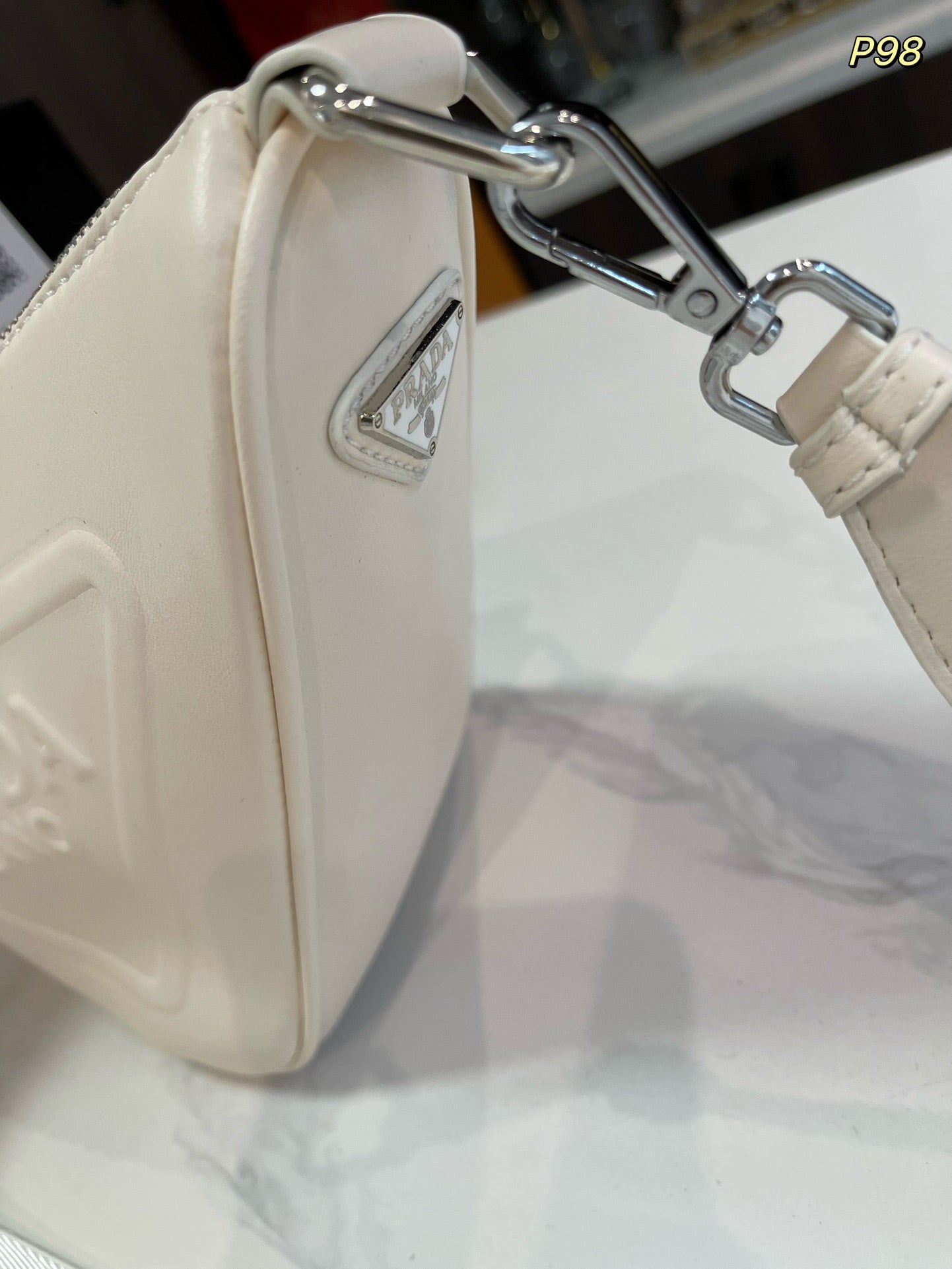 Luxury PradaTRIANGLE 27 SHOULDER BAG IN WHITE CALFSKIN WITH STRAP