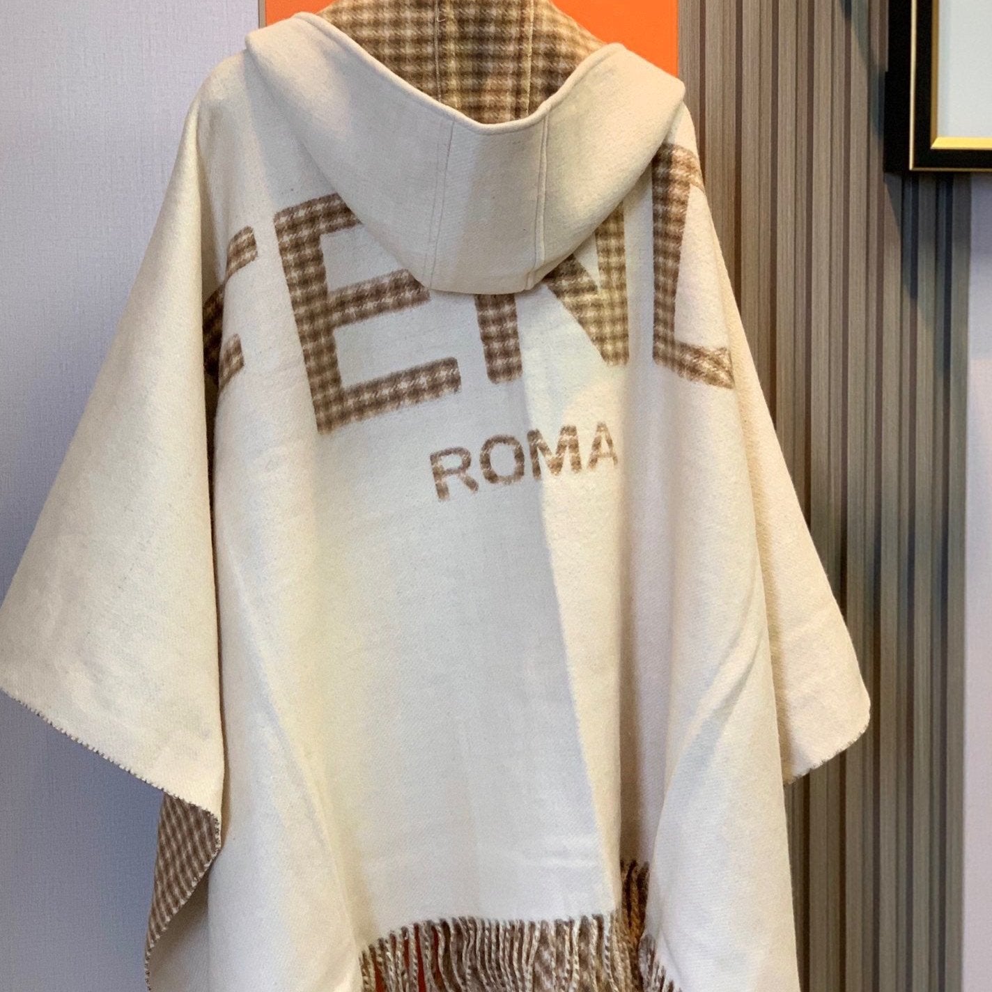 Luxury FendiFF PONCHO 160 CM IN BEIGE CASHMERE AND WOOL