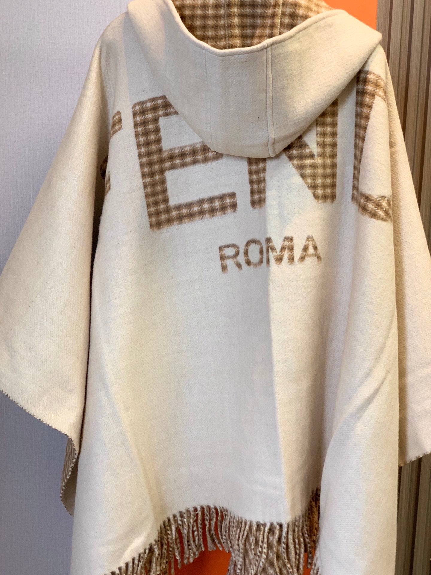 Luxury FendiFF PONCHO 160 CM IN BEIGE CASHMERE AND WOOL