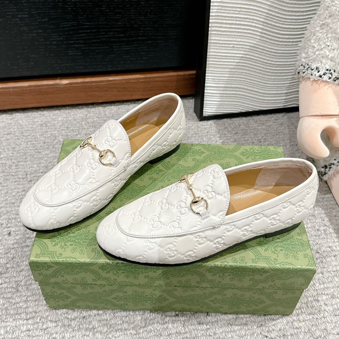 Luxury Gucci Horsebit Jordaan Loafer White GG Leather