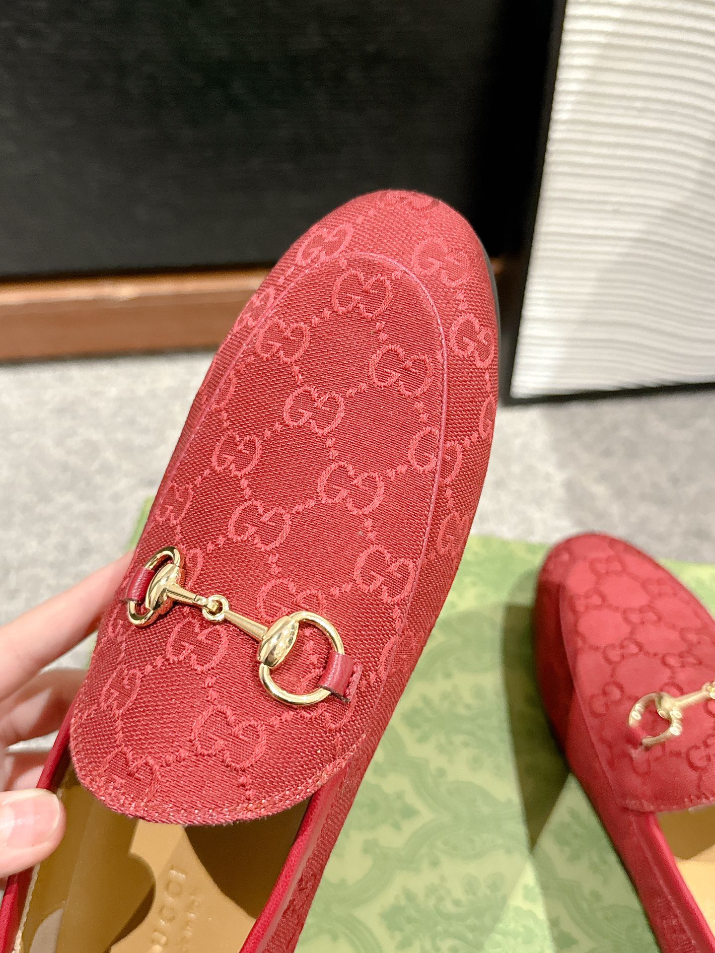 Luxury Gucci Horsebit Jordaan Loafer Red Canvas