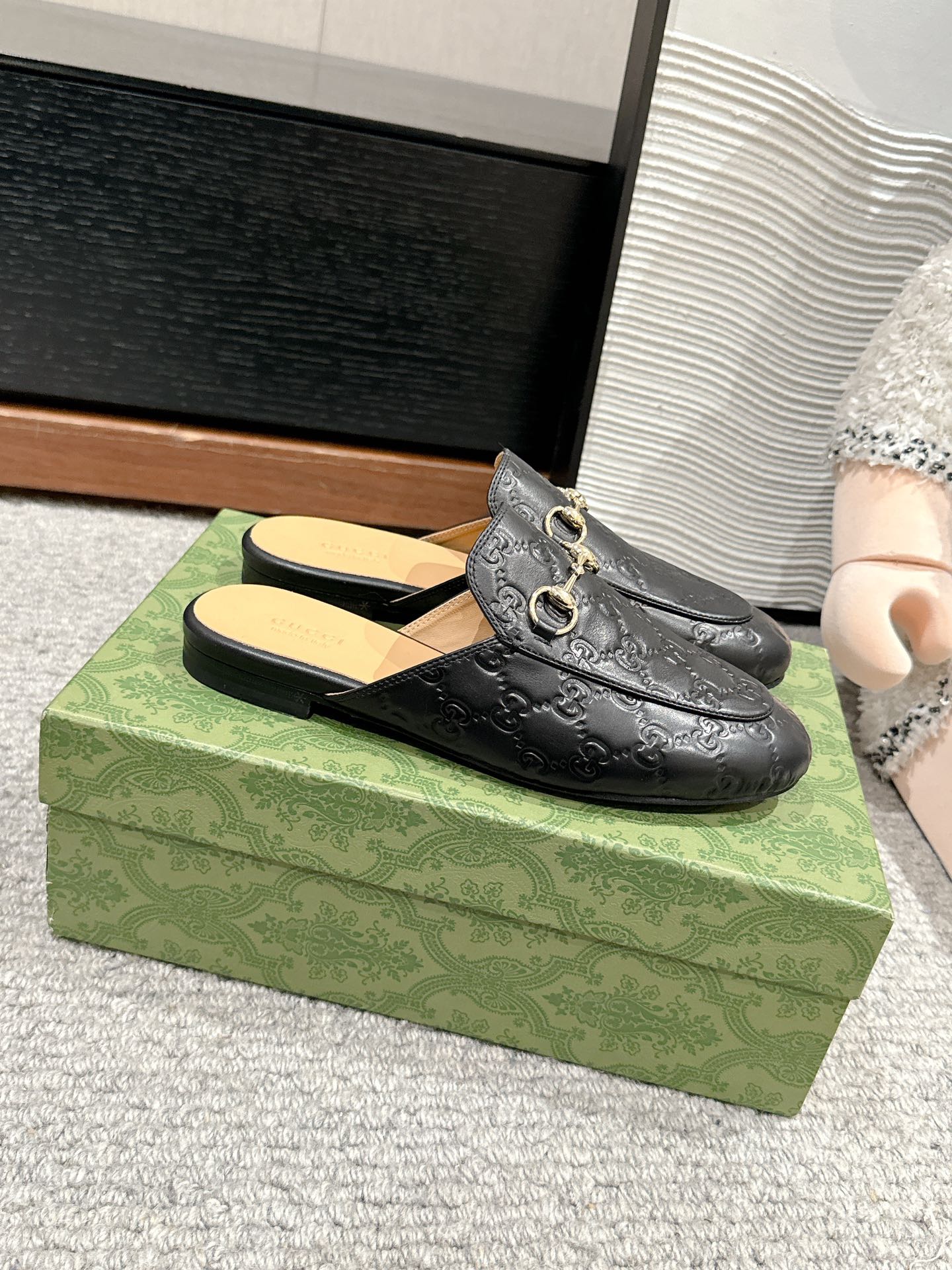 Luxury Gucci Horsebit Mule Black GG Leather