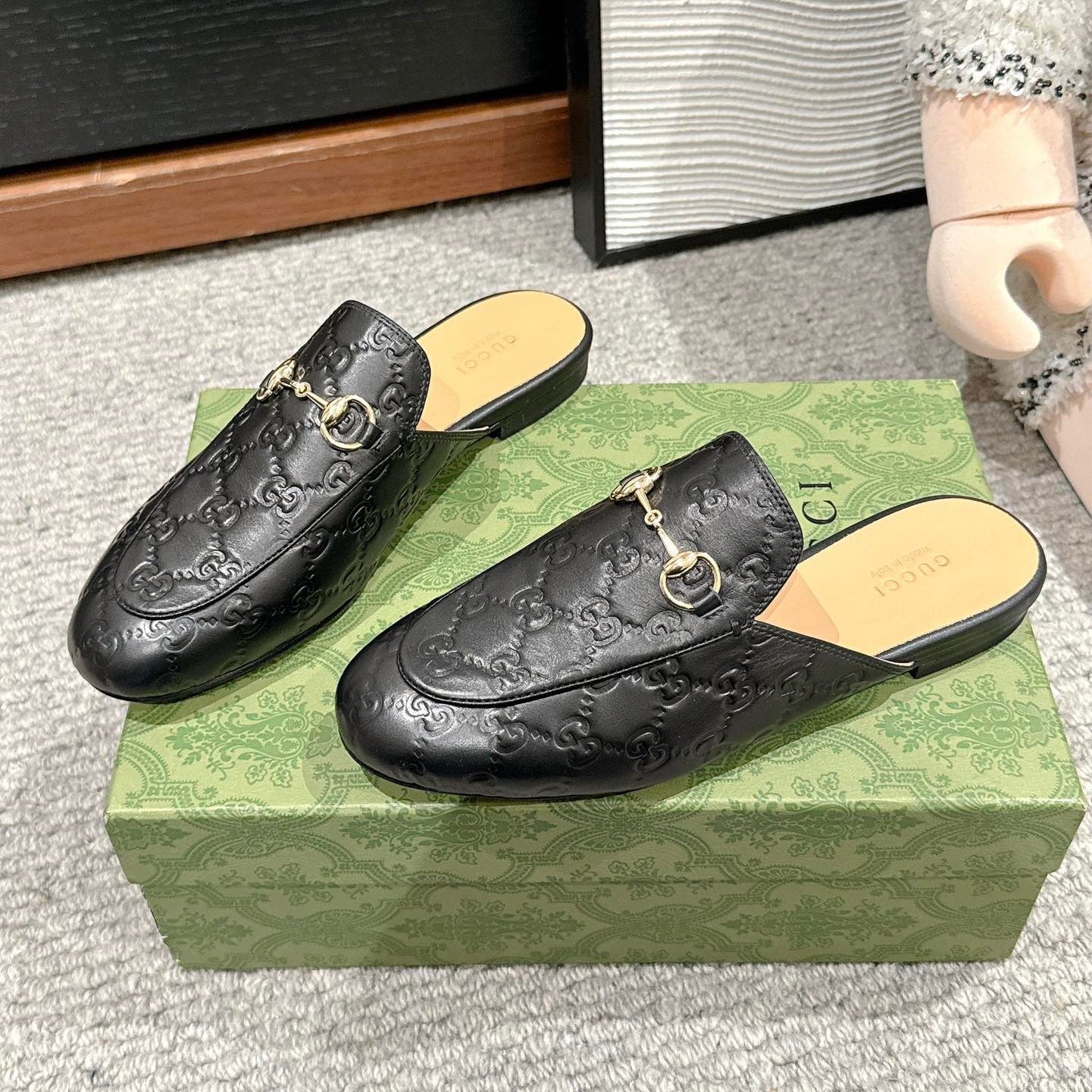 Luxury Gucci Horsebit Mule Black GG Leather