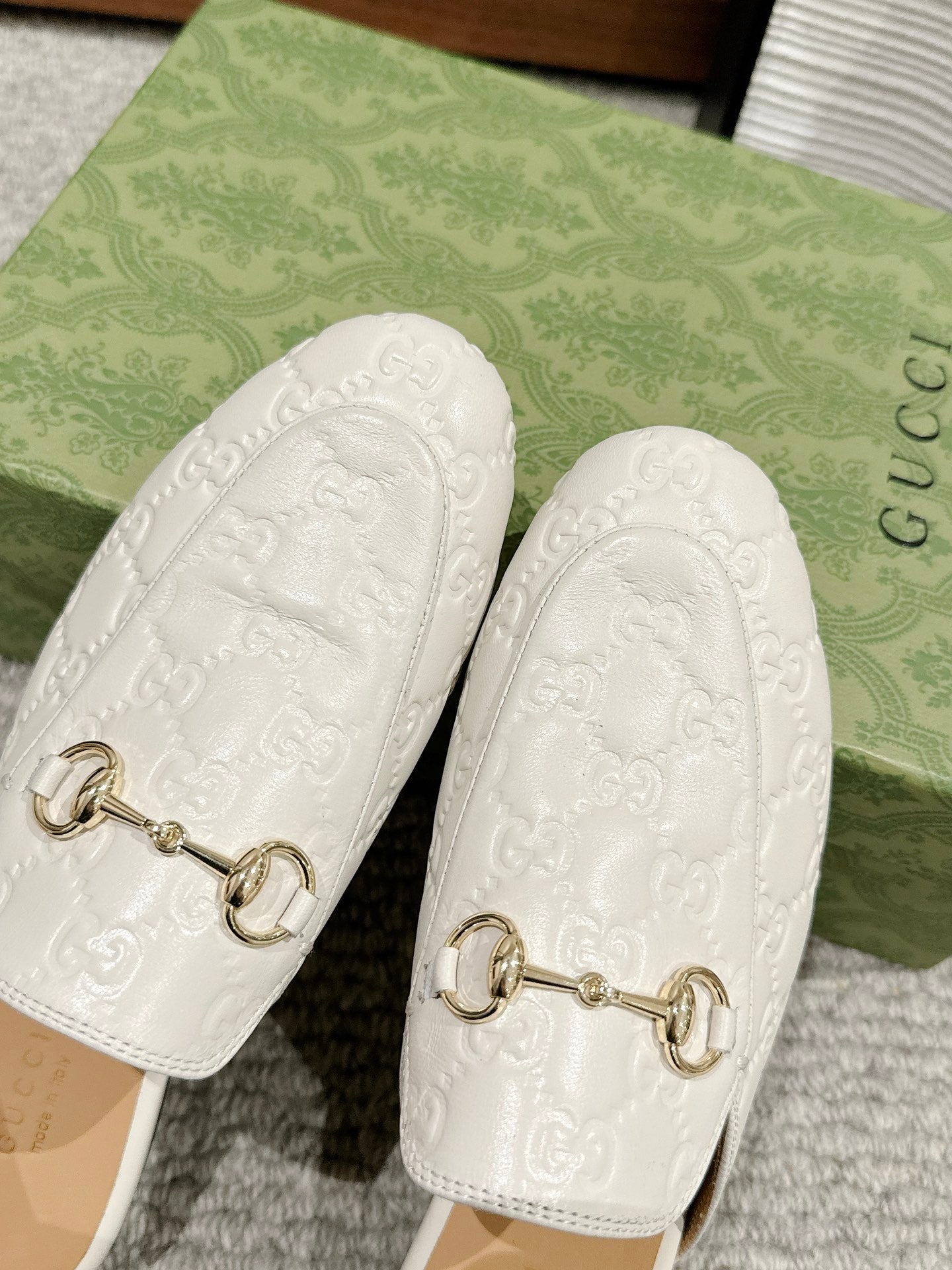Luxury Gucci Horsebit Mule Cream GG Leather