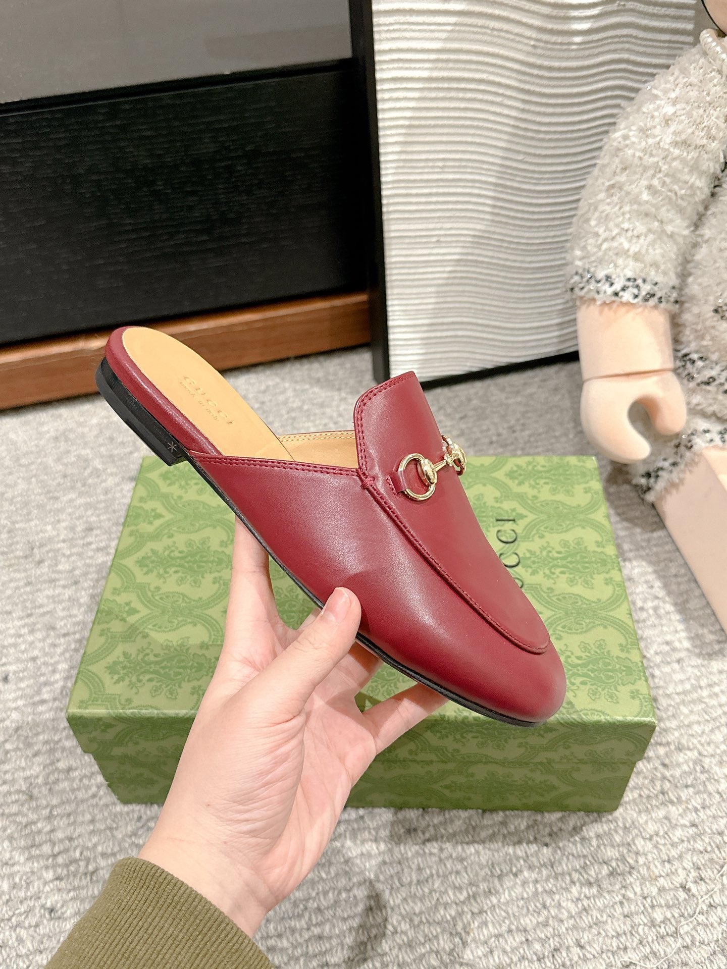 Luxury Gucci Horsebit Mule Red Smooth Calfskin